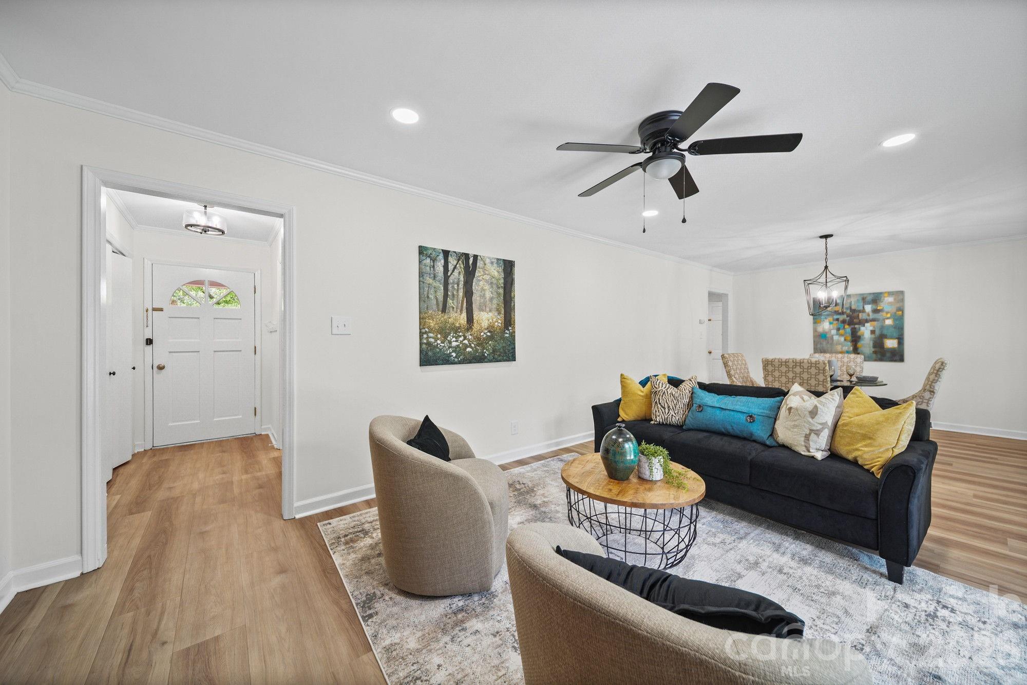 525 Julia Avenue — Belmont