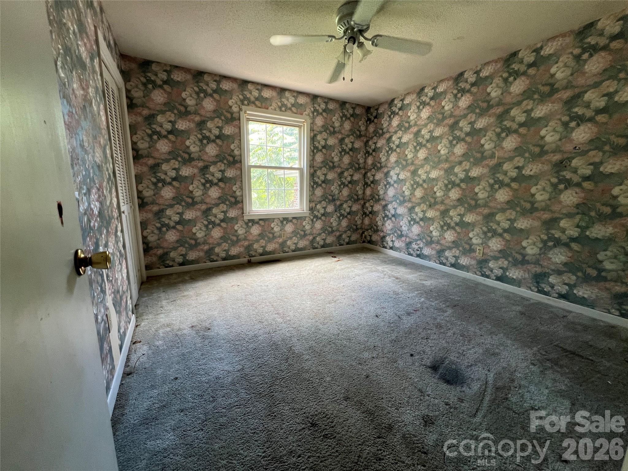 139 Vista Drive — Forest City