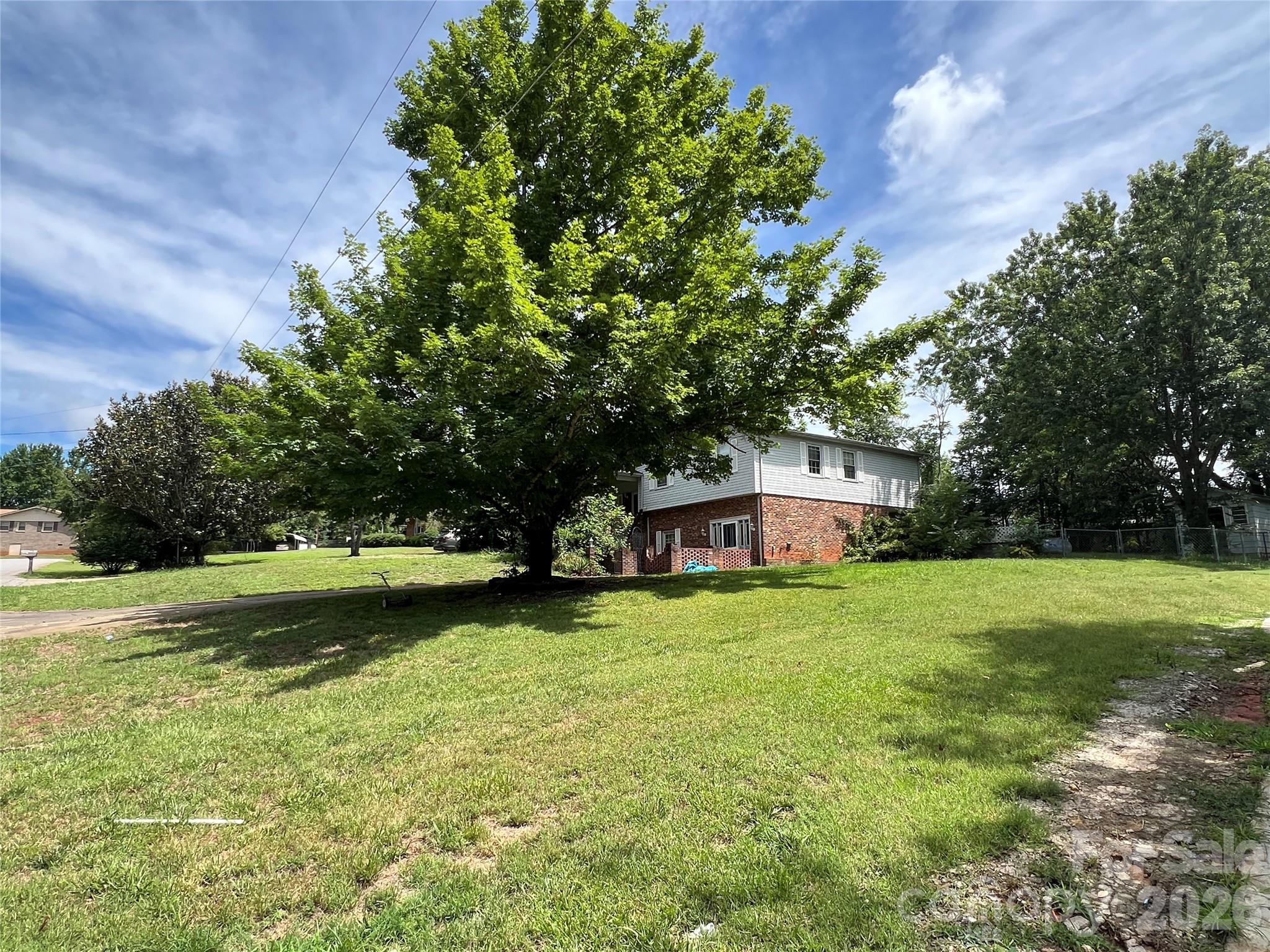 139 Vista Drive — Forest City