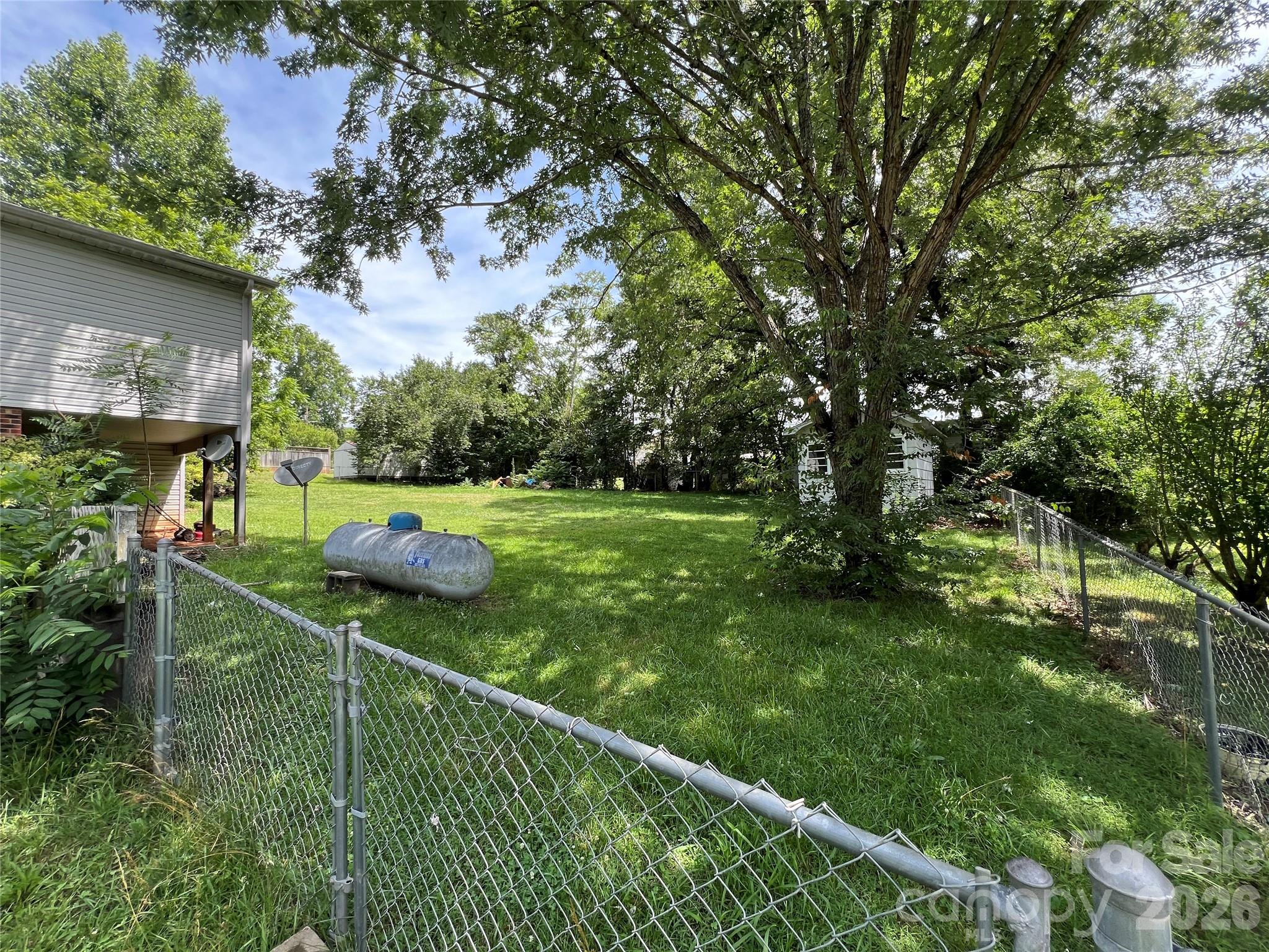 139 Vista Drive — Forest City