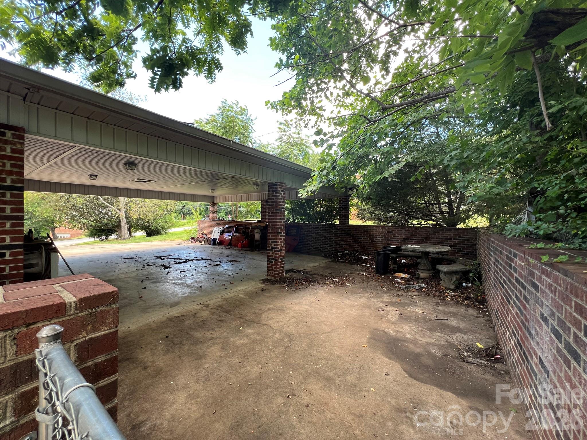139 Vista Drive — Forest City