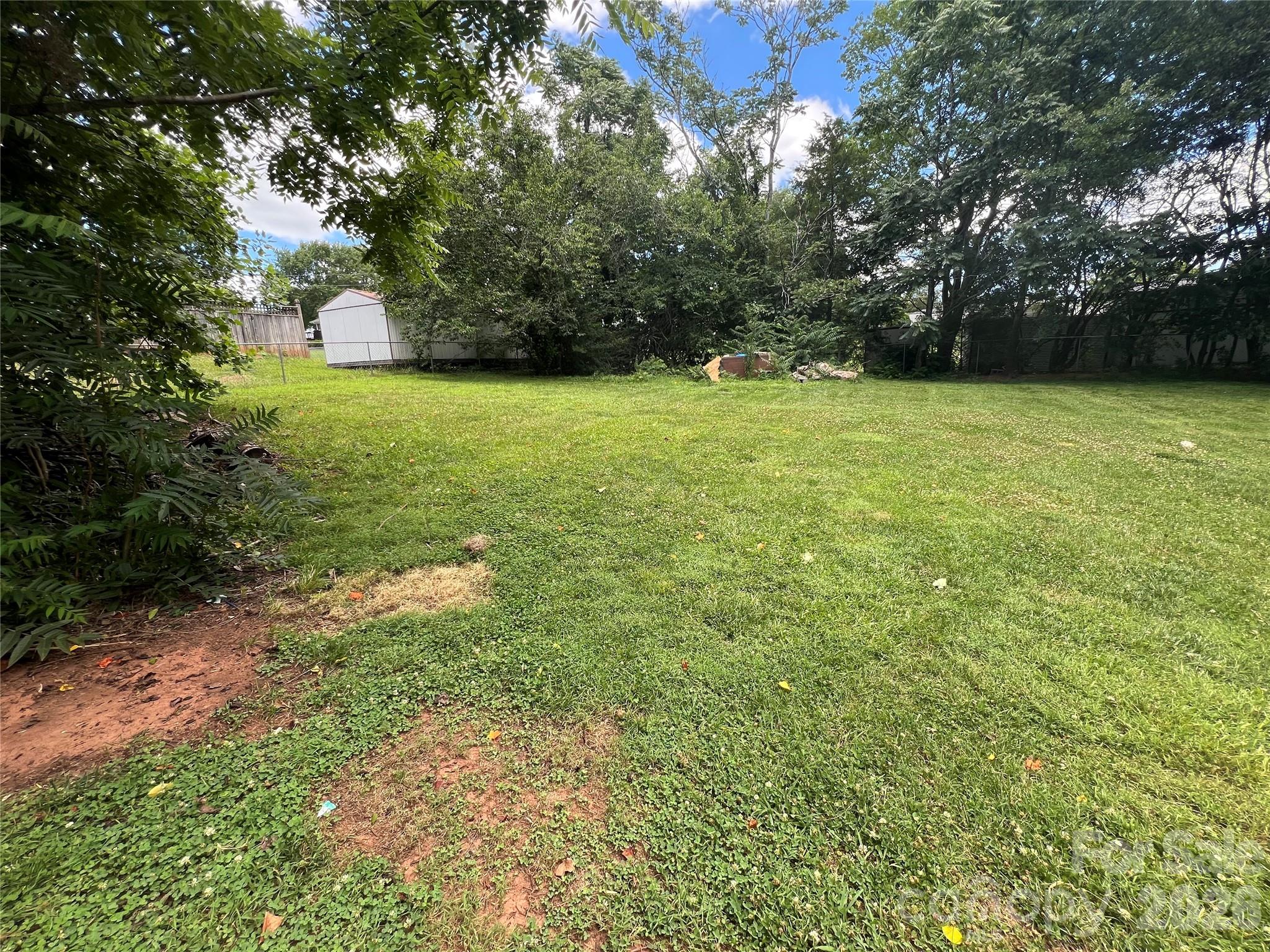 139 Vista Drive — Forest City