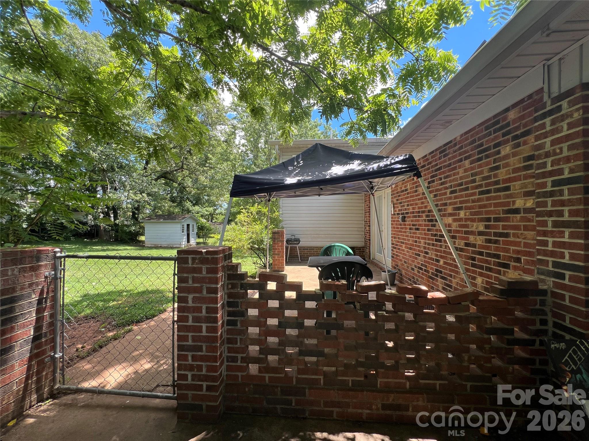 139 Vista Drive — Forest City
