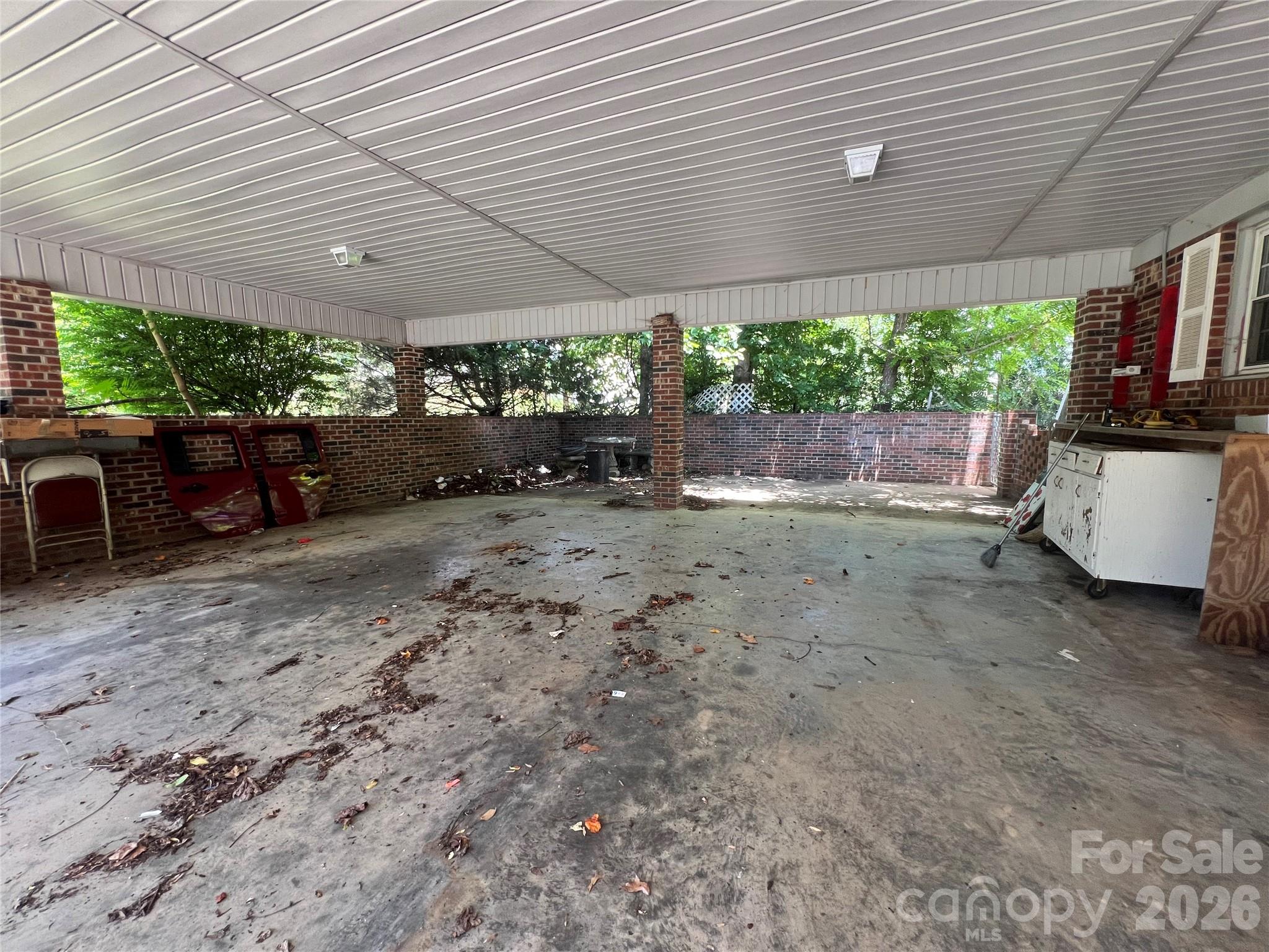 139 Vista Drive — Forest City