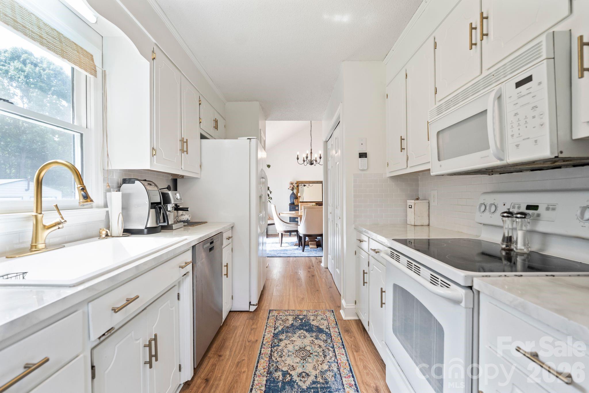 6168 King Wilkinson Road — Denver