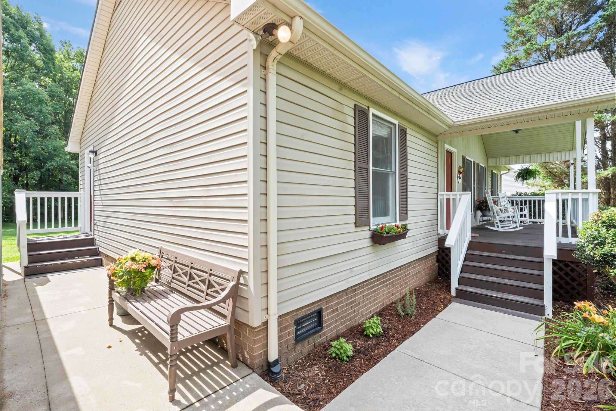 6168 King Wilkinson Road — Denver