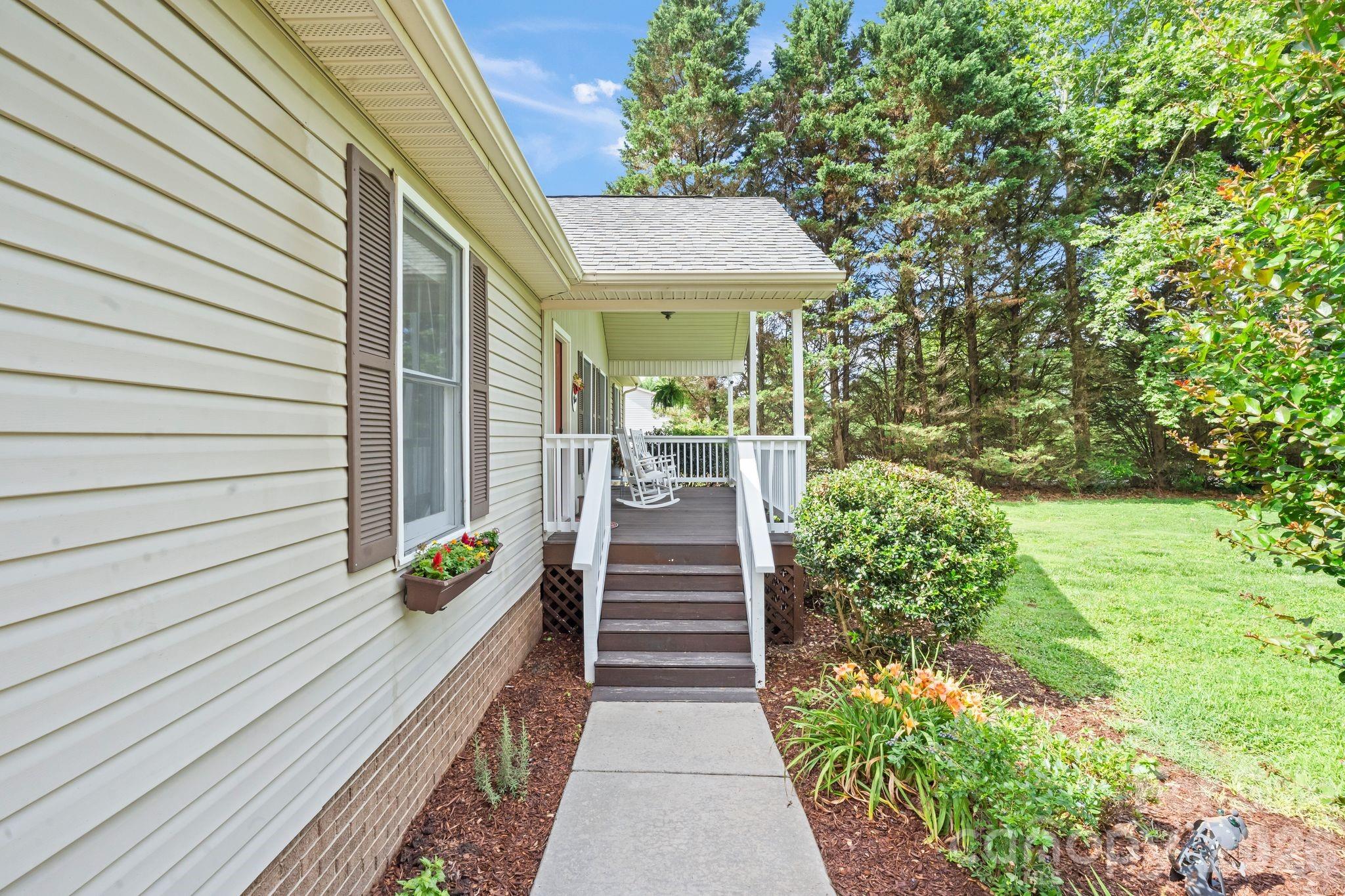6168 King Wilkinson Road — Denver