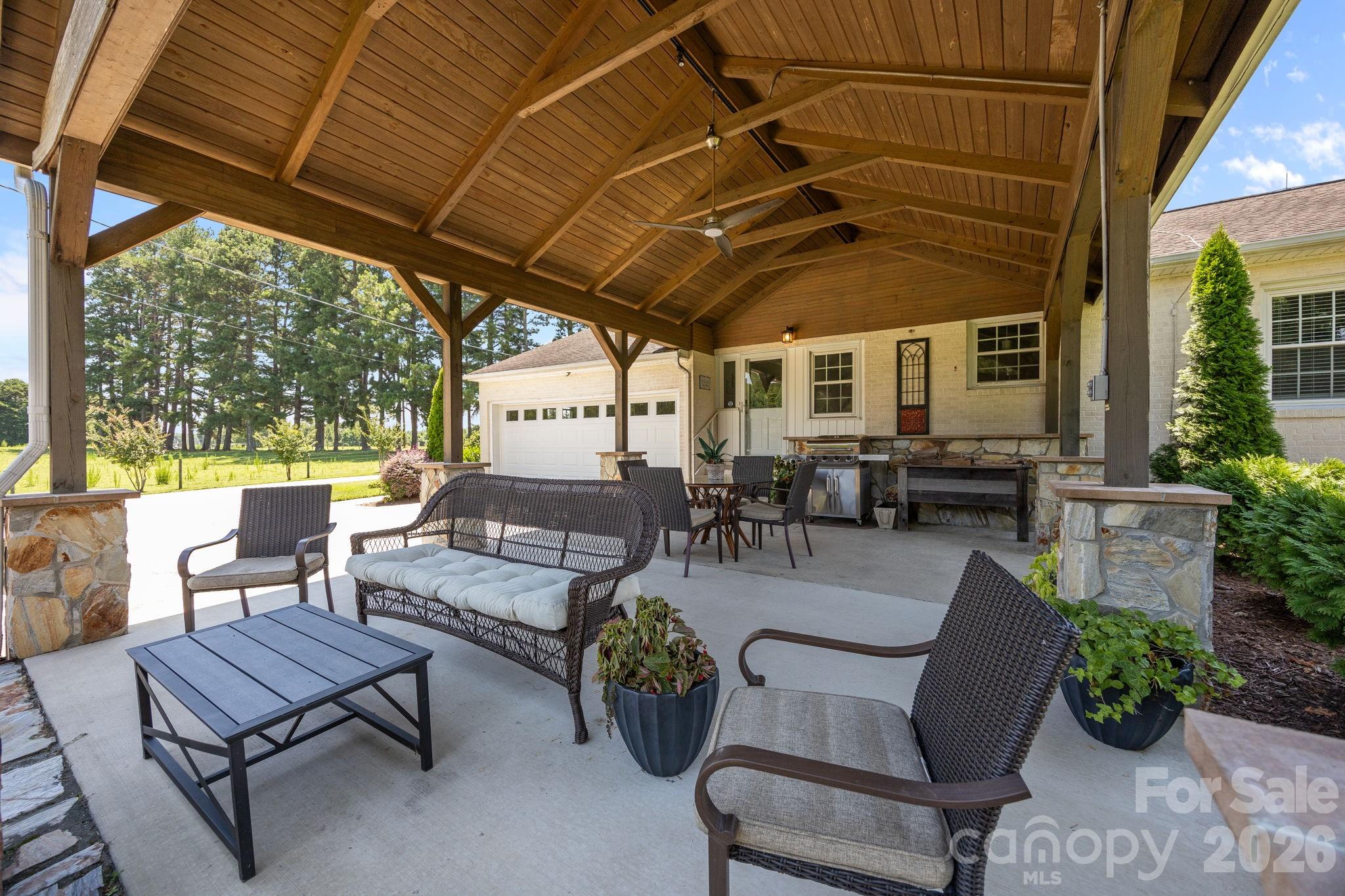 9256 US Highway 311 Highway — Archdale