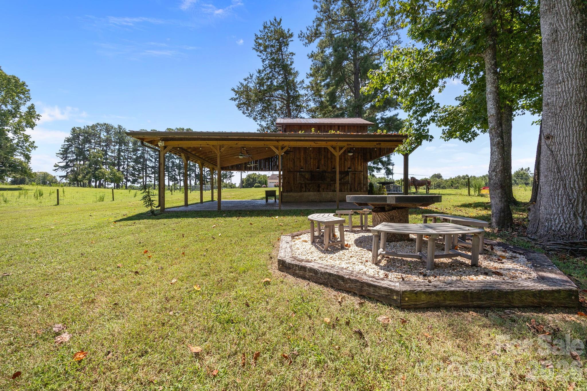 9256 US Highway 311 Highway — Archdale