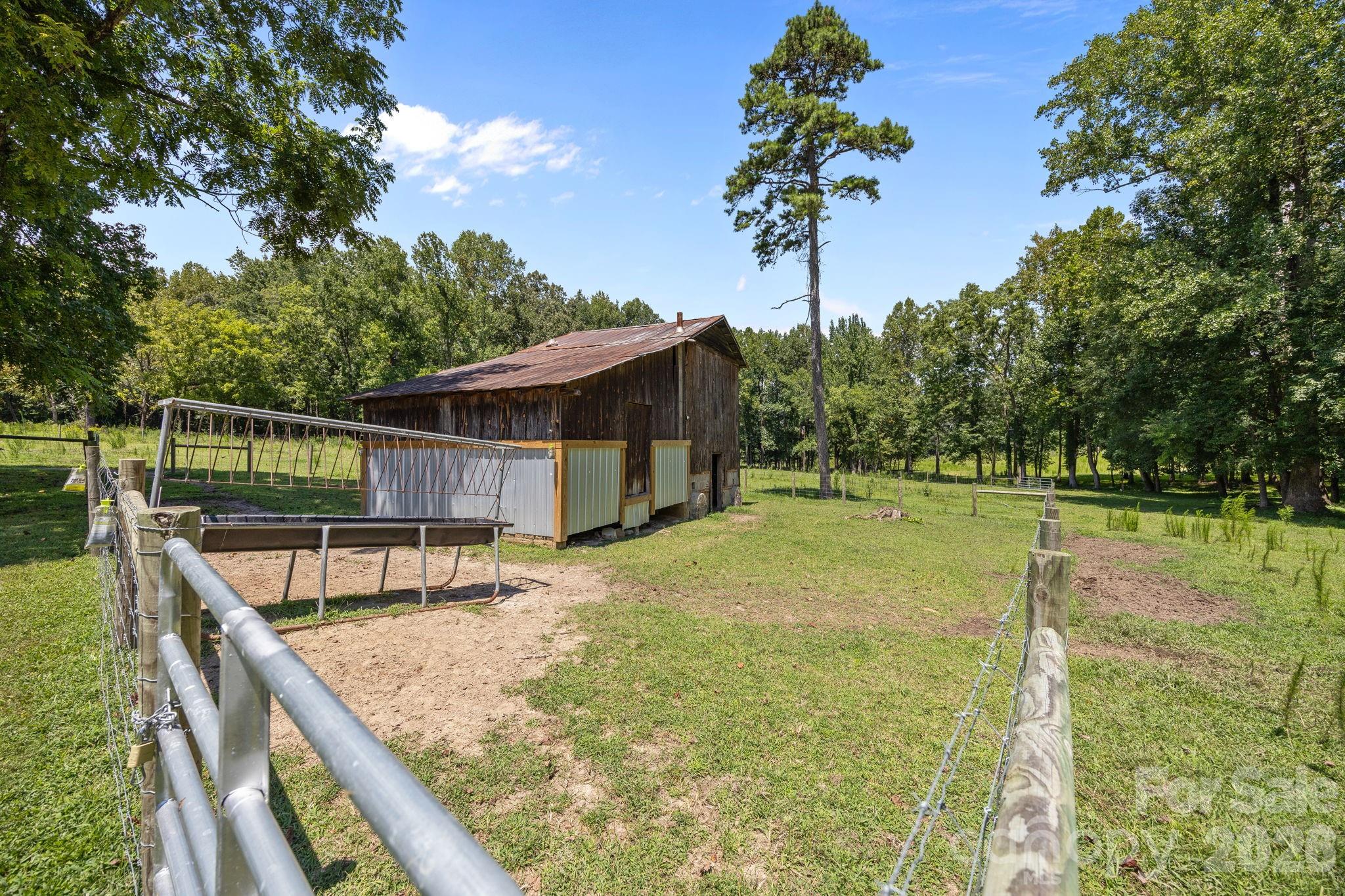 9256 US Highway 311 Highway — Archdale