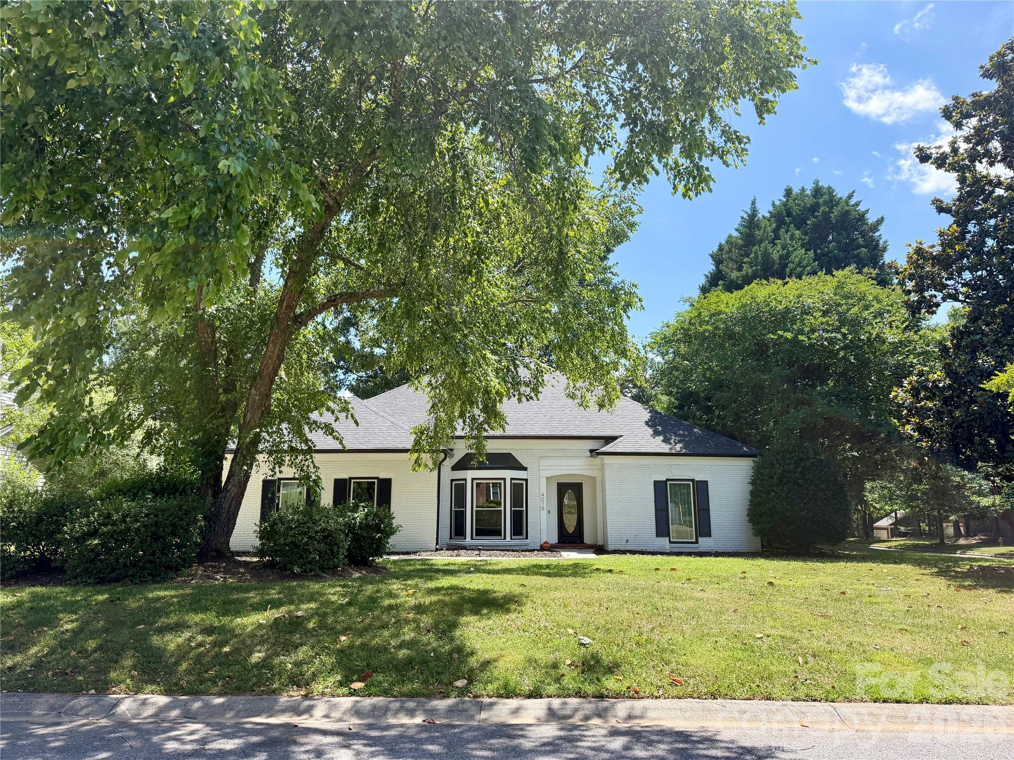 4015 Thistledown Court #8 — Charlotte