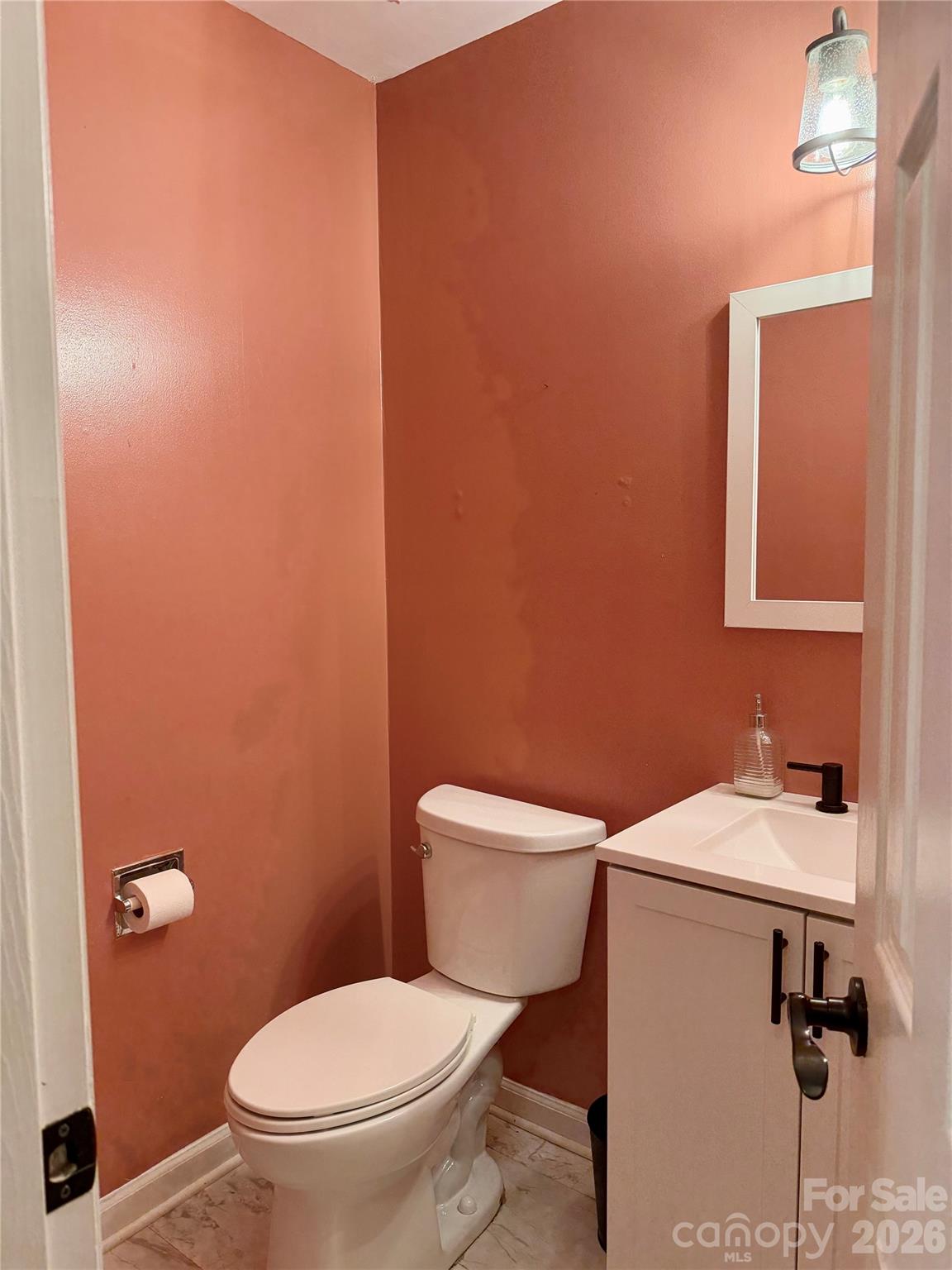4015 Thistledown Court #8 — Charlotte