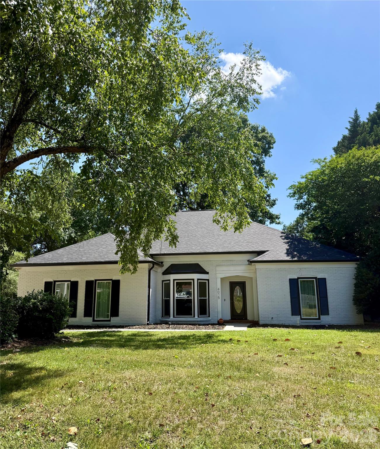 4015 Thistledown Court #8 — Charlotte
