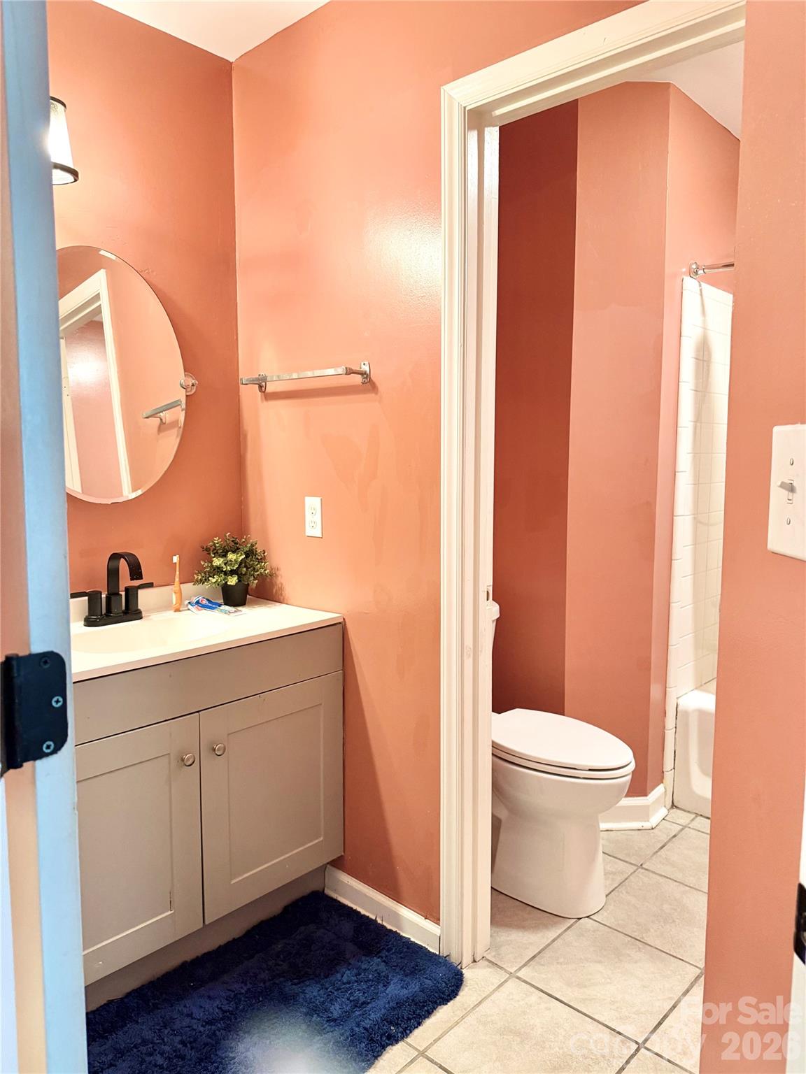 4015 Thistledown Court #8 — Charlotte