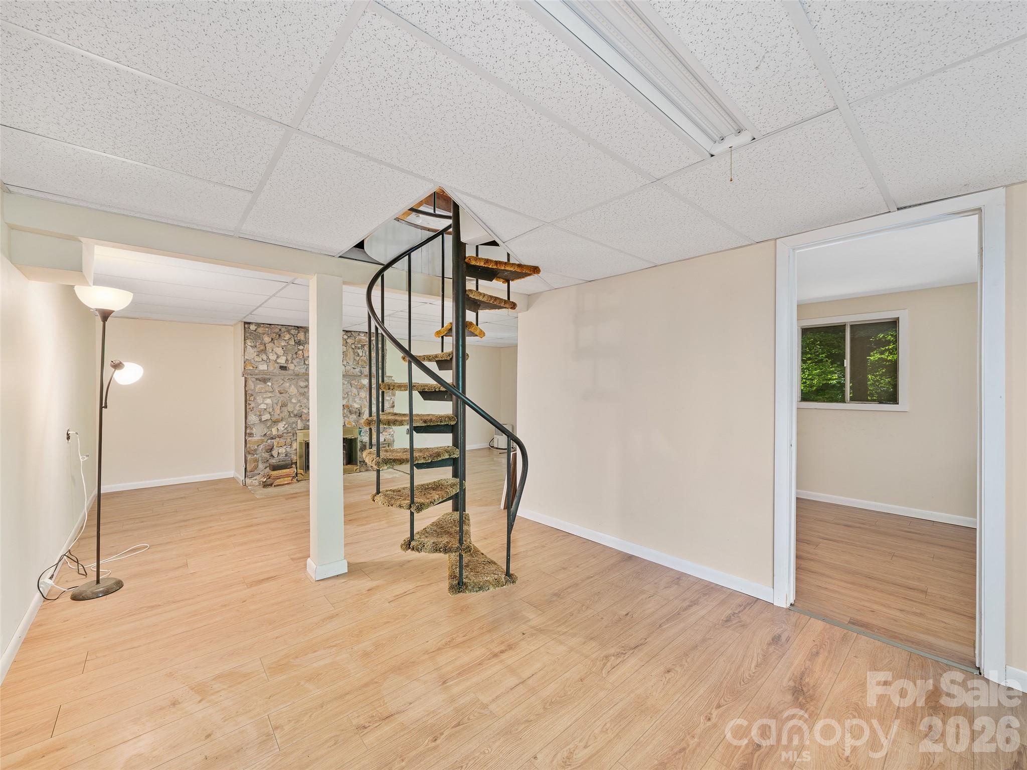 552 N Fork Road — Burnsville
