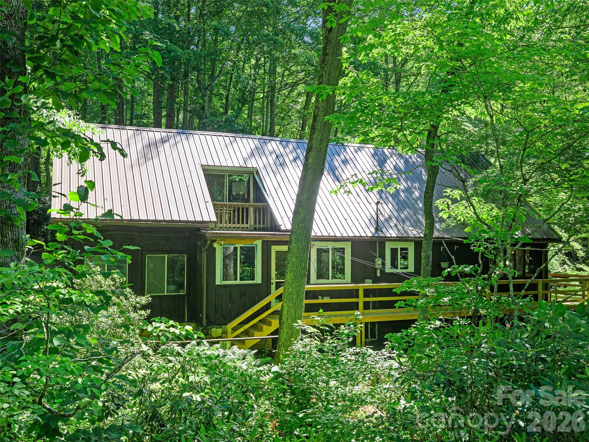 552 N Fork Road — Burnsville