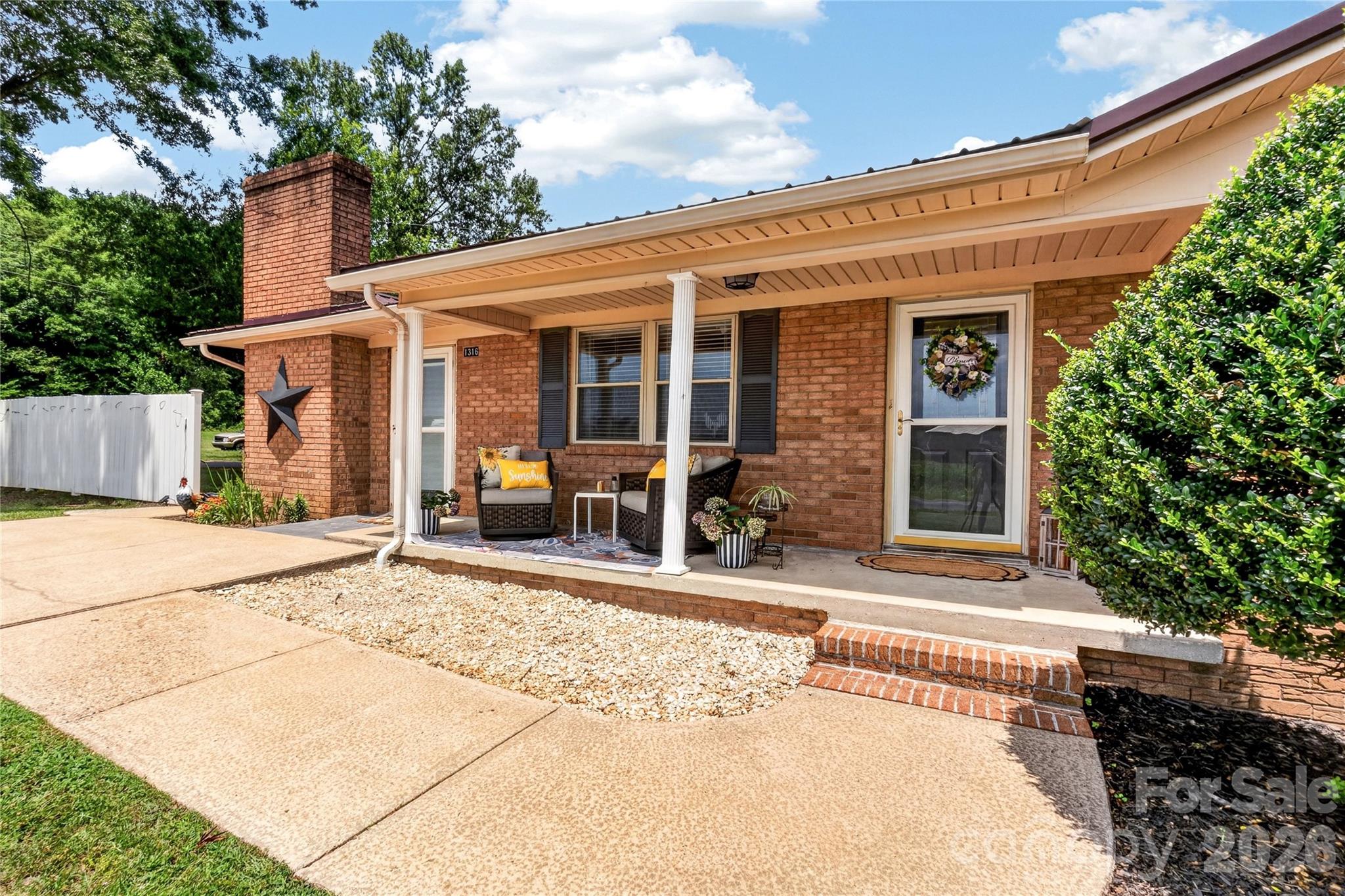 1316 Drumstand Road — Stony Point