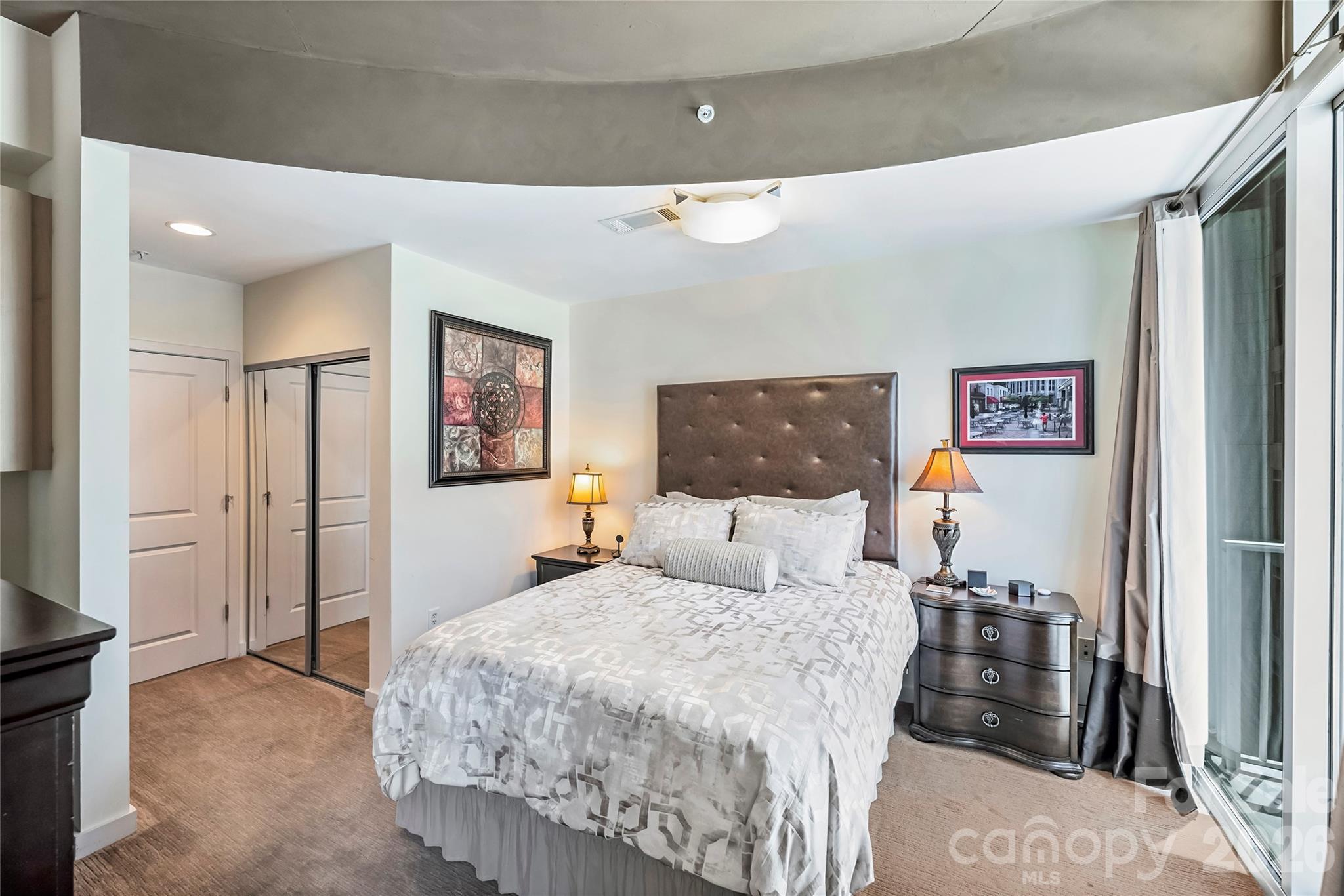 210 N Church Street #1605 — Charlotte