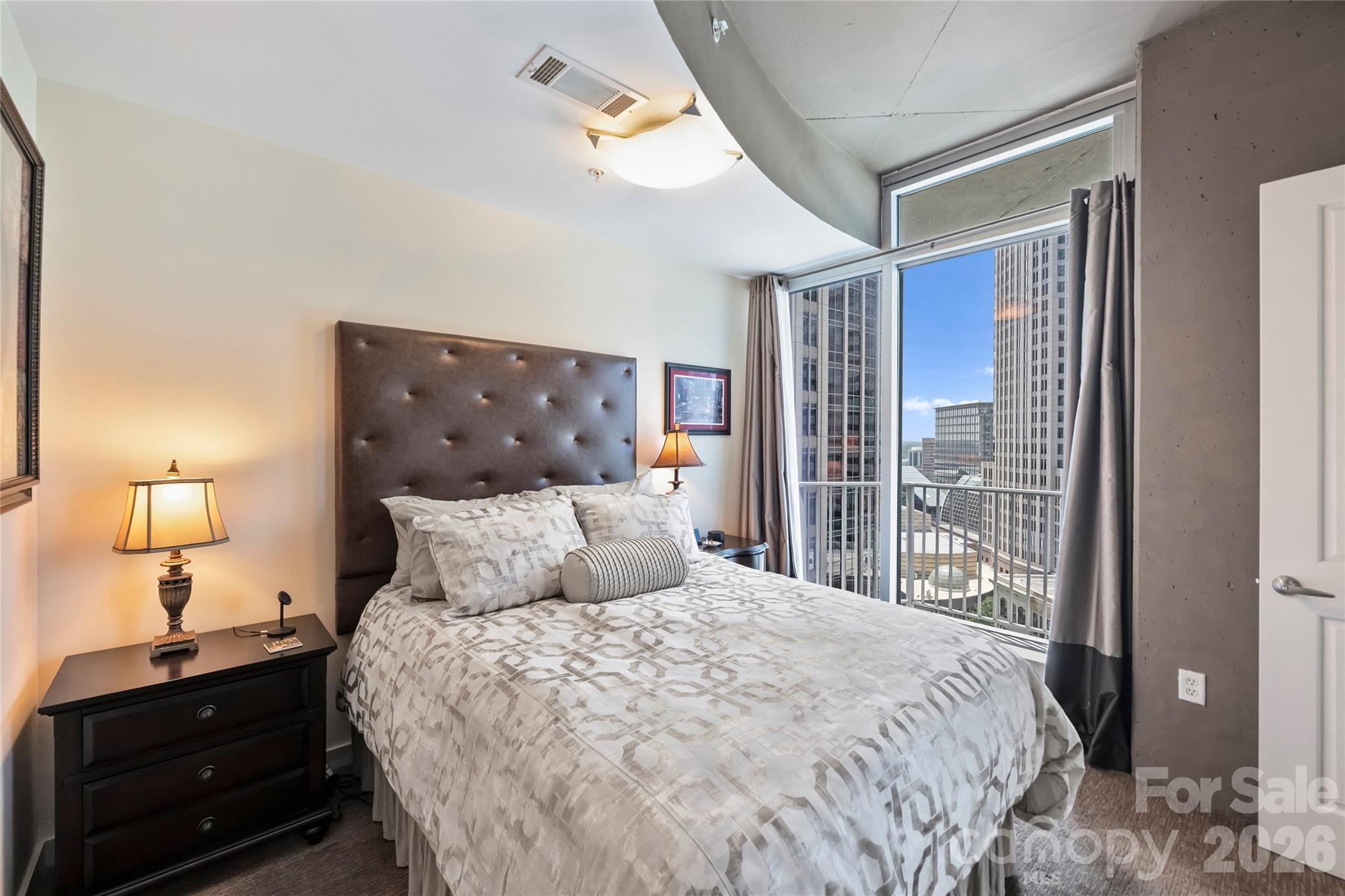 210 N Church Street #1605 — Charlotte