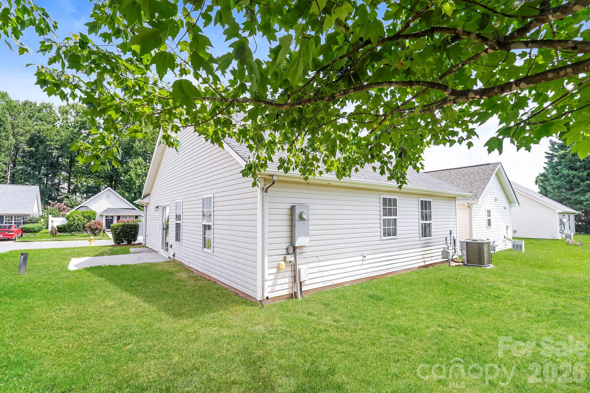 4135 Canyon Creek Lane — Charlotte