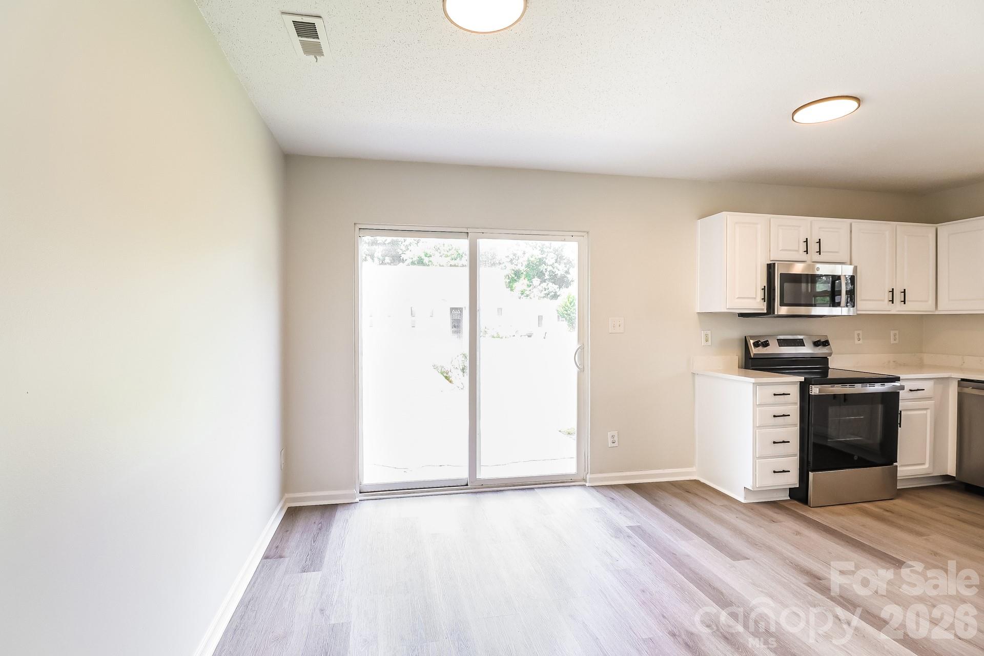 4135 Canyon Creek Lane — Charlotte