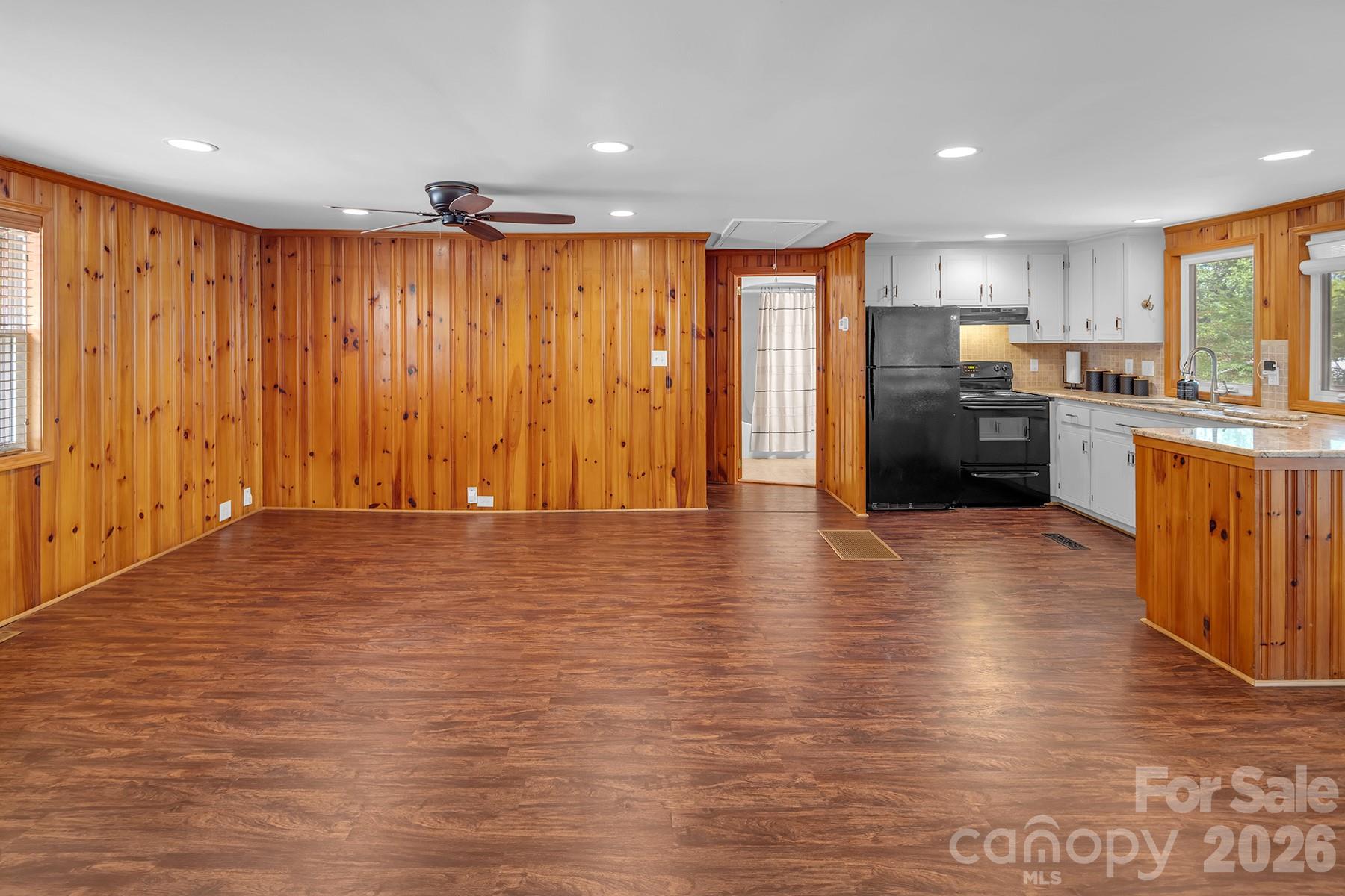 49294 Wood Land Drive — Norwood