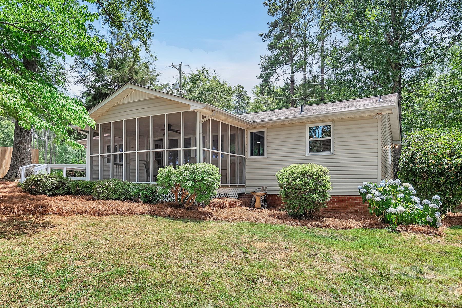 49294 Wood Land Drive — Norwood