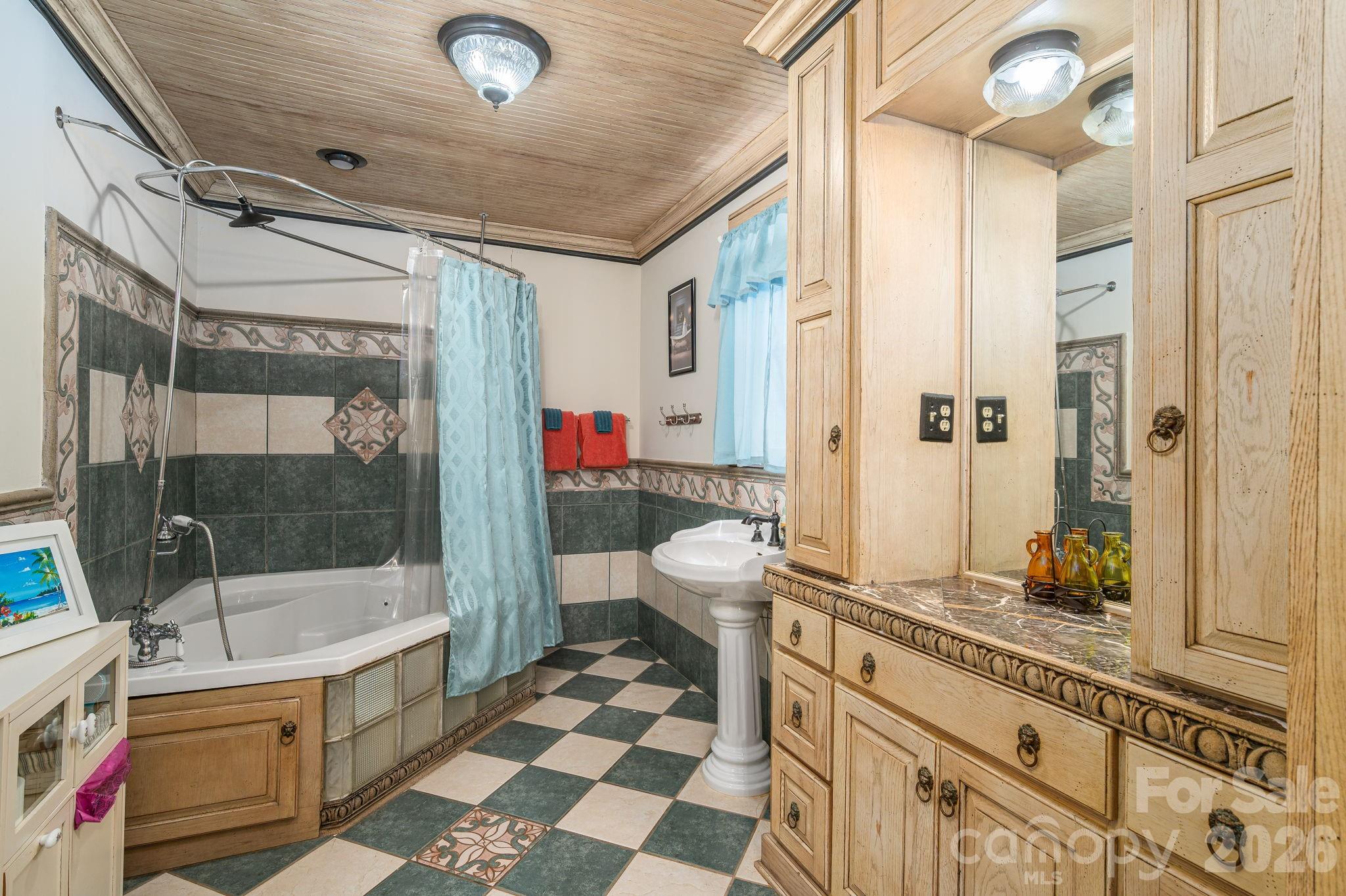 1387 George Brown Road — Crouse