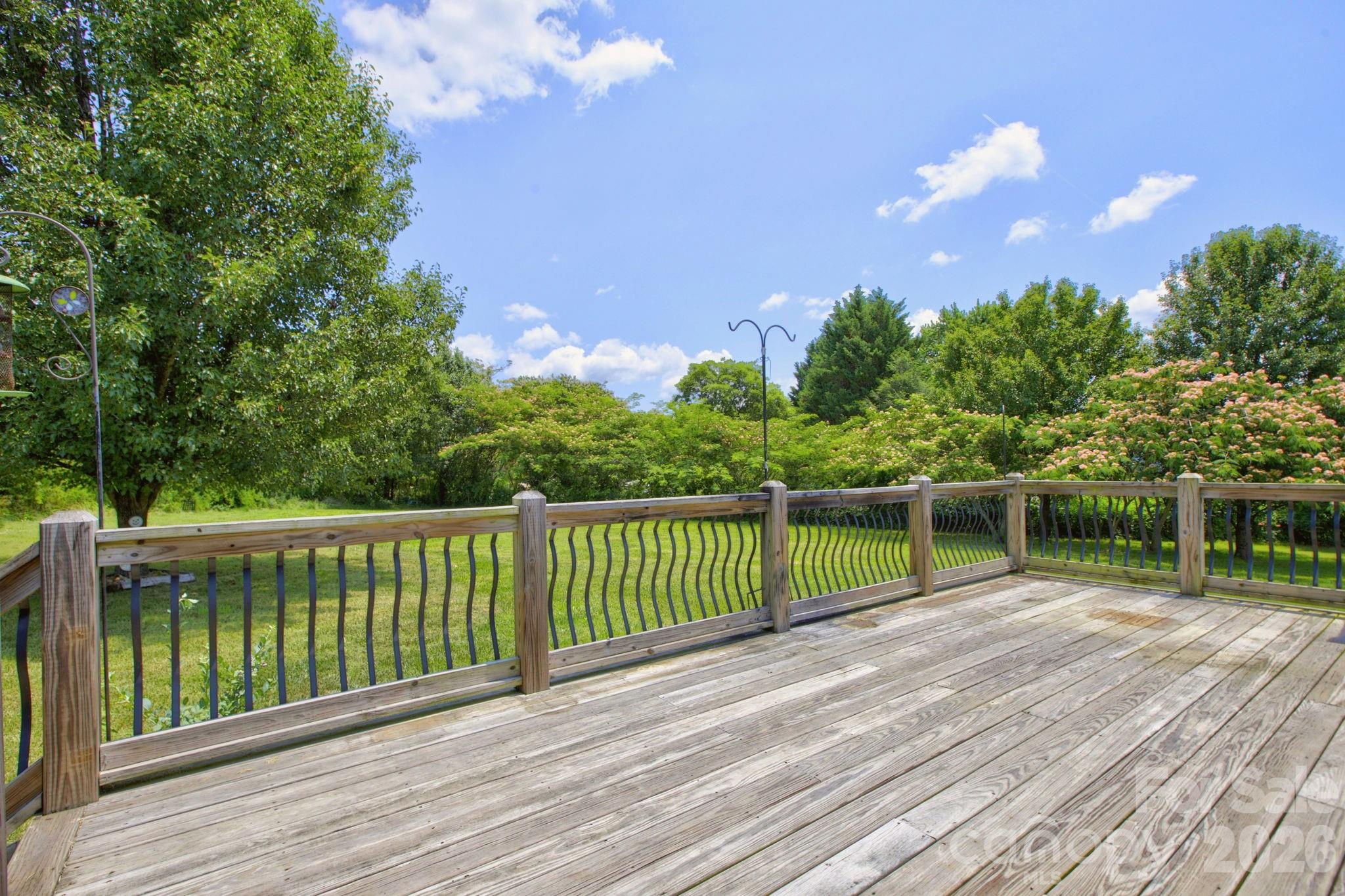 122 Cheraw Lane — Flat Rock