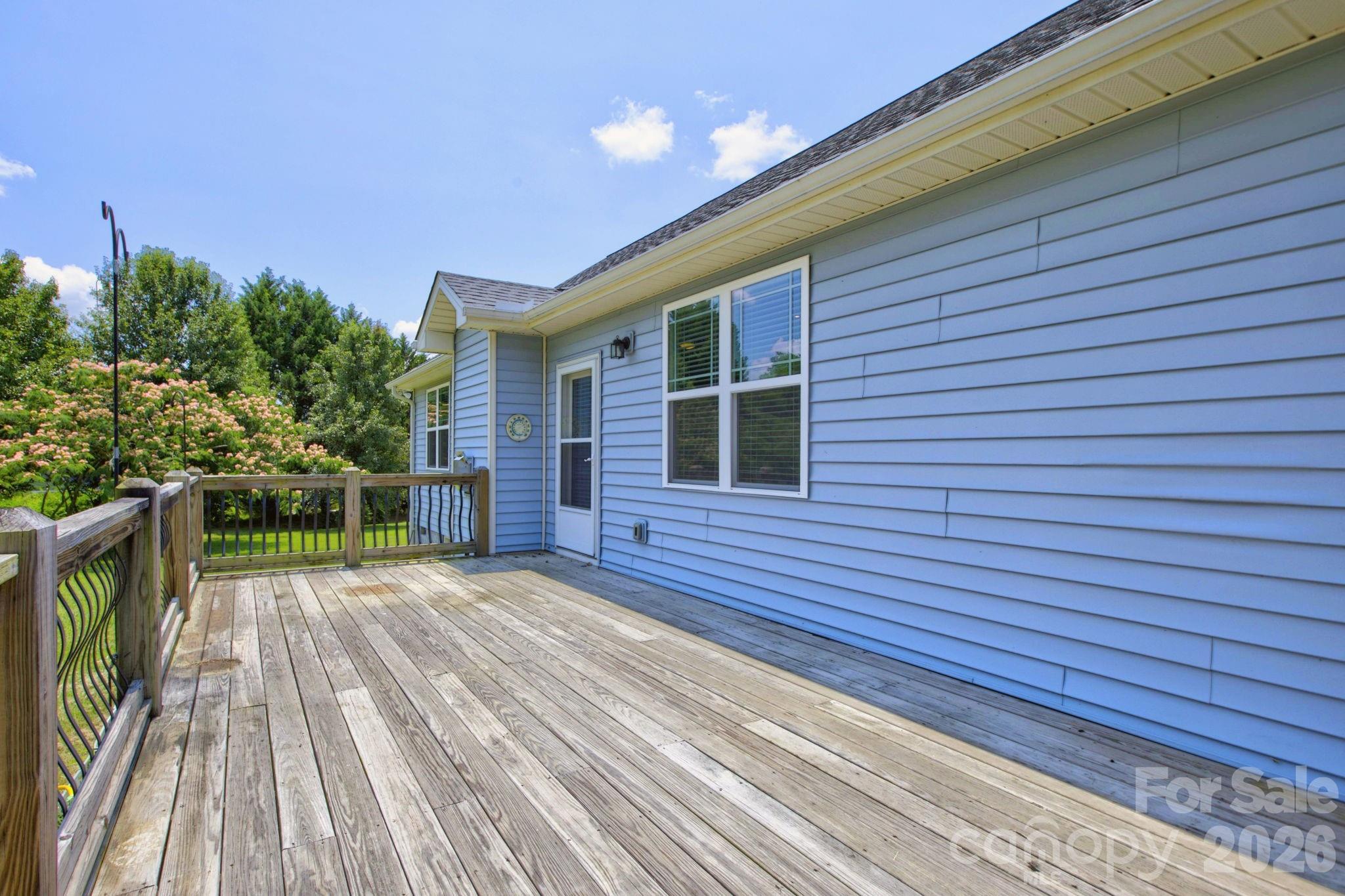 122 Cheraw Lane — Flat Rock