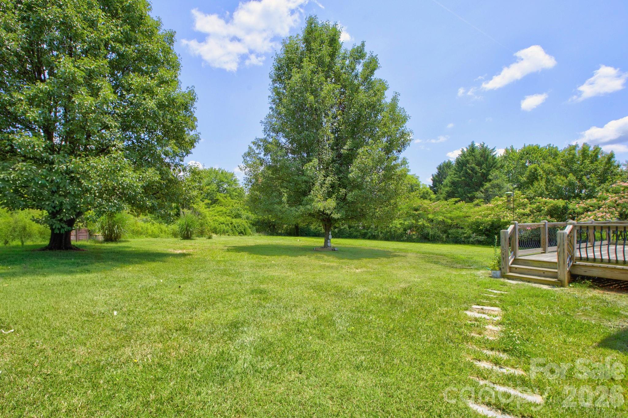 122 Cheraw Lane — Flat Rock