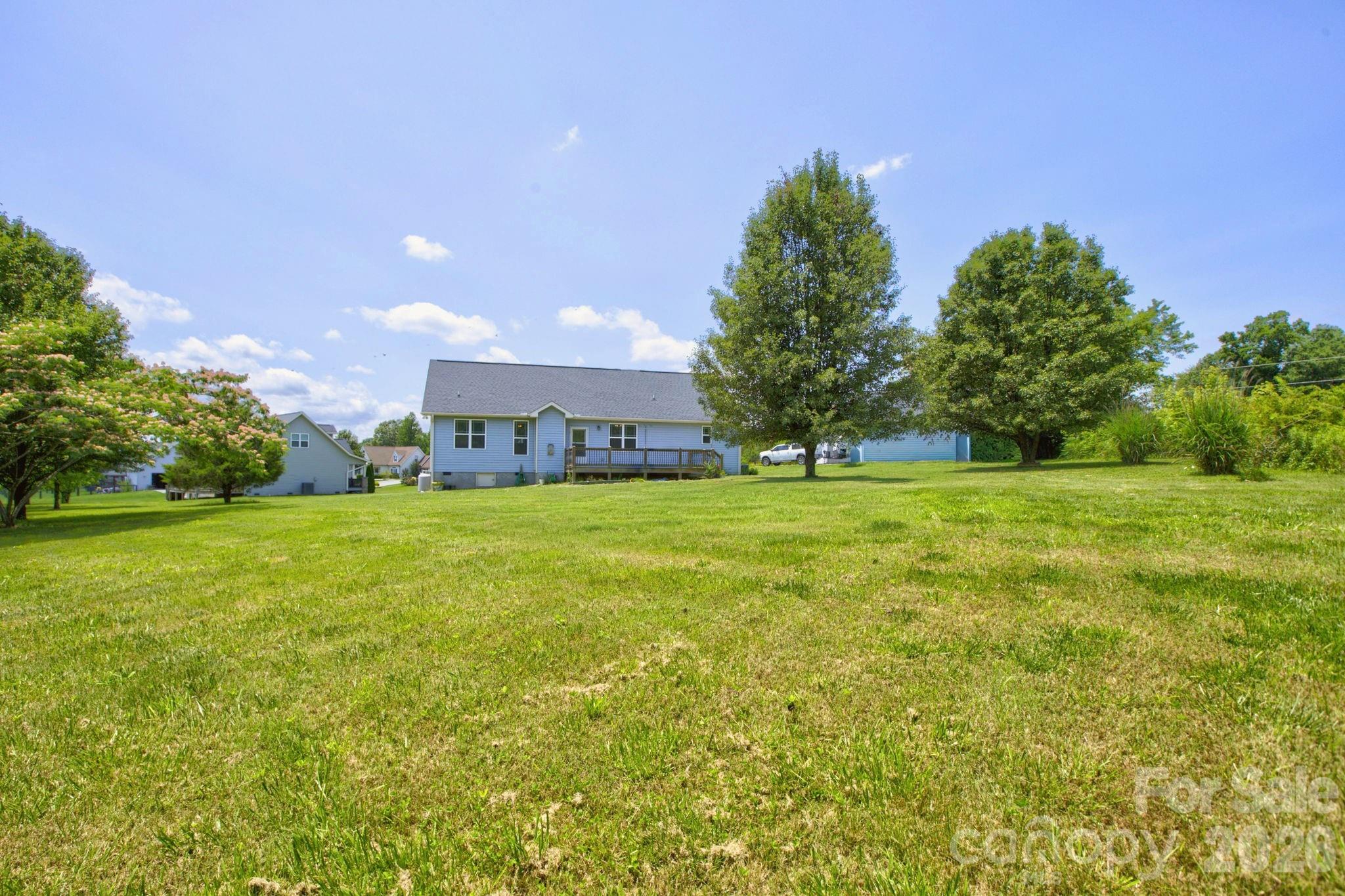 122 Cheraw Lane — Flat Rock