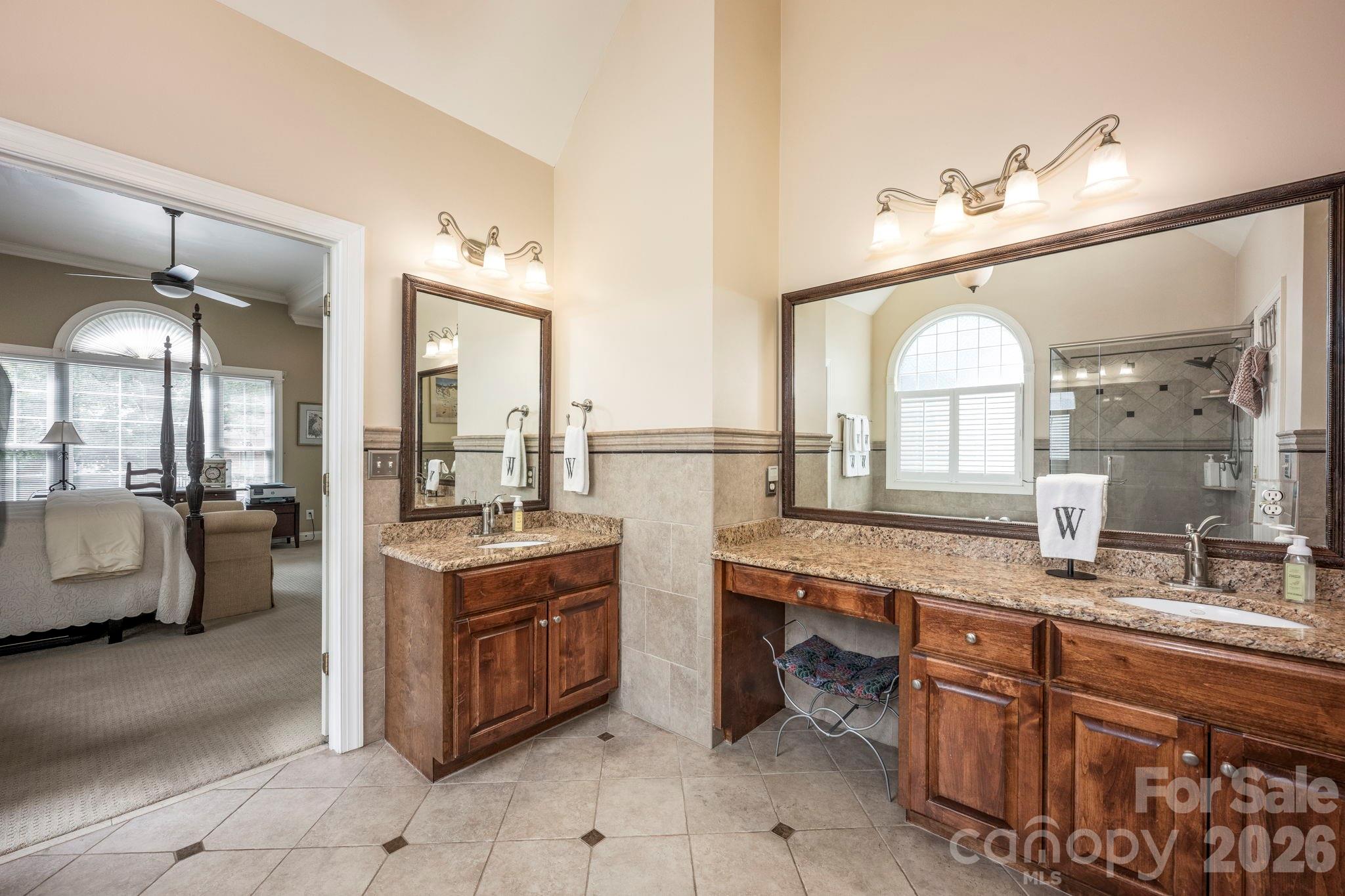 5523 Weavers Row — Gastonia