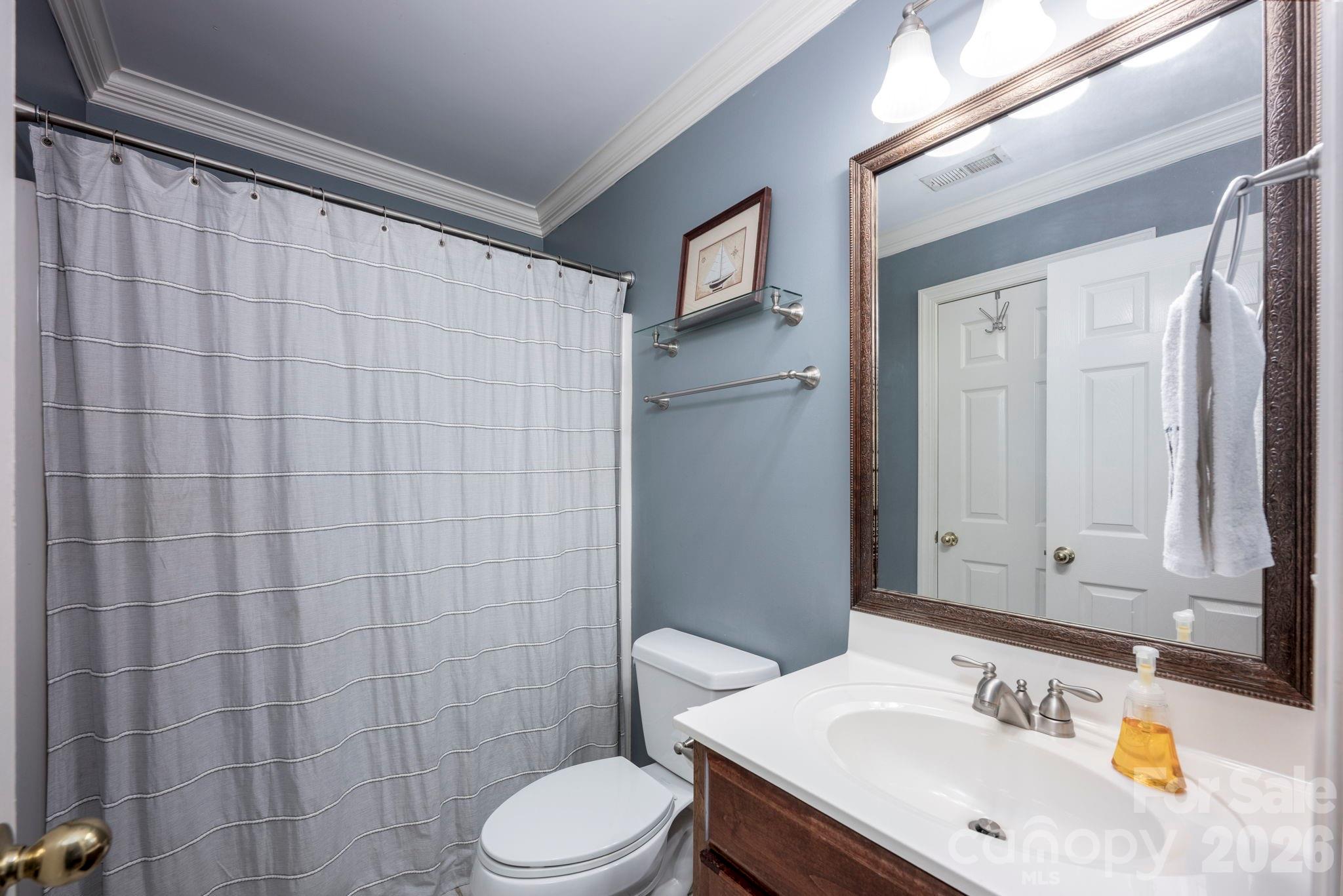 5523 Weavers Row — Gastonia