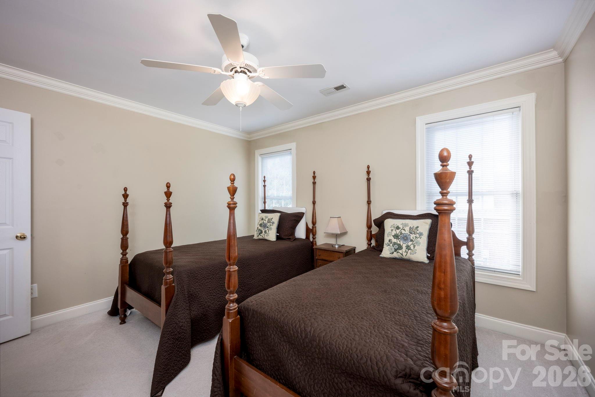 5523 Weavers Row — Gastonia
