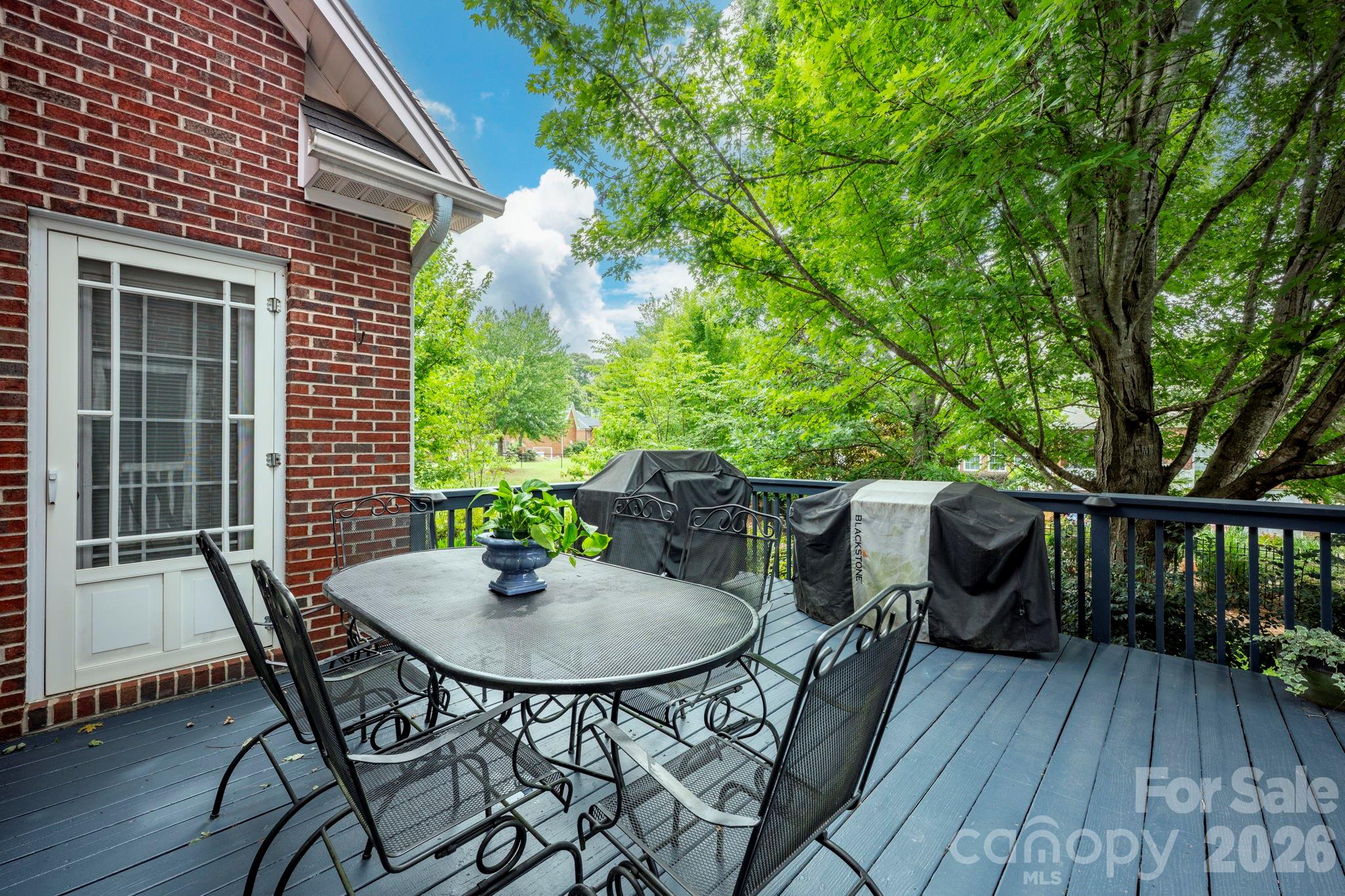 5523 Weavers Row — Gastonia