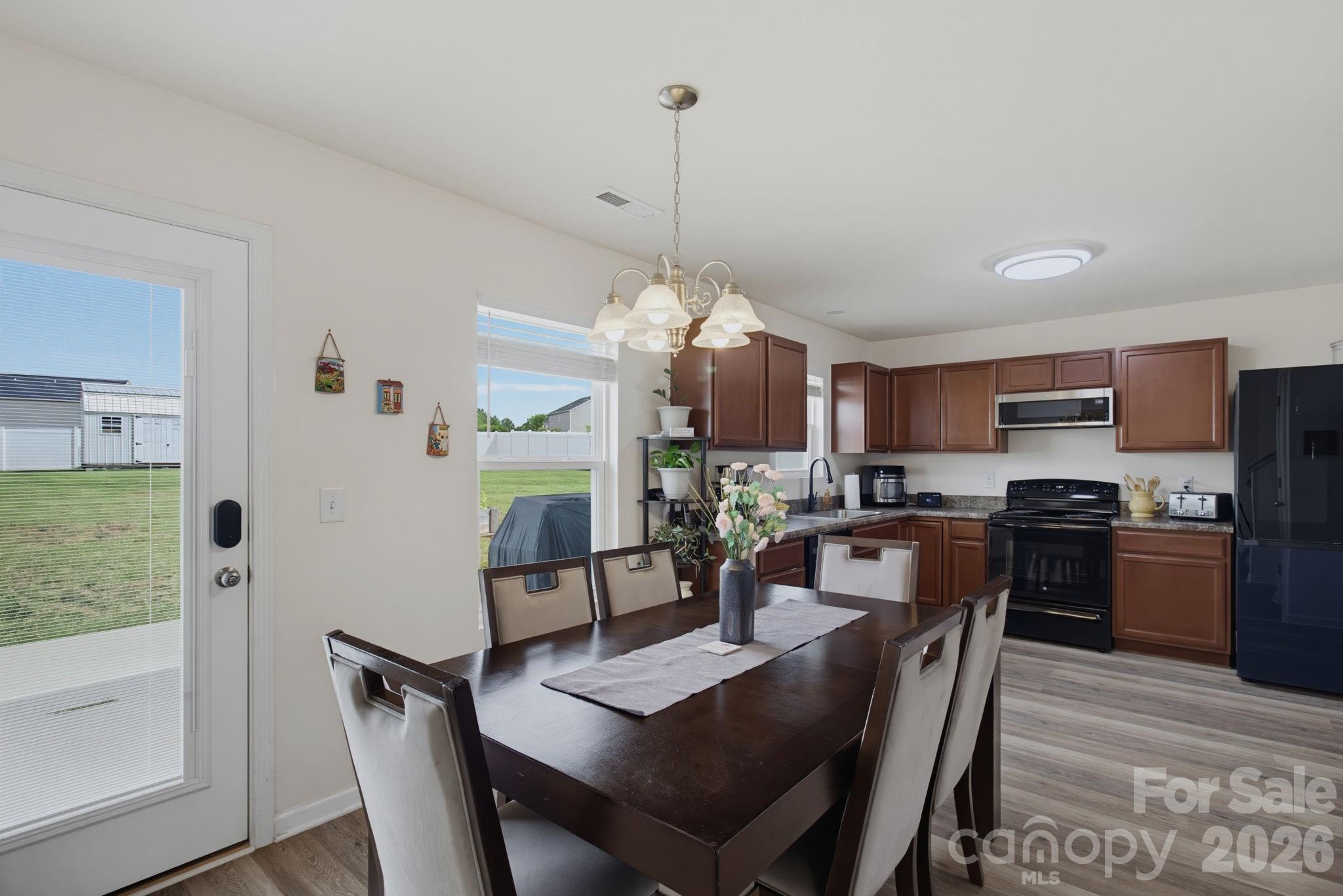 660 Tyro Road — Lexington