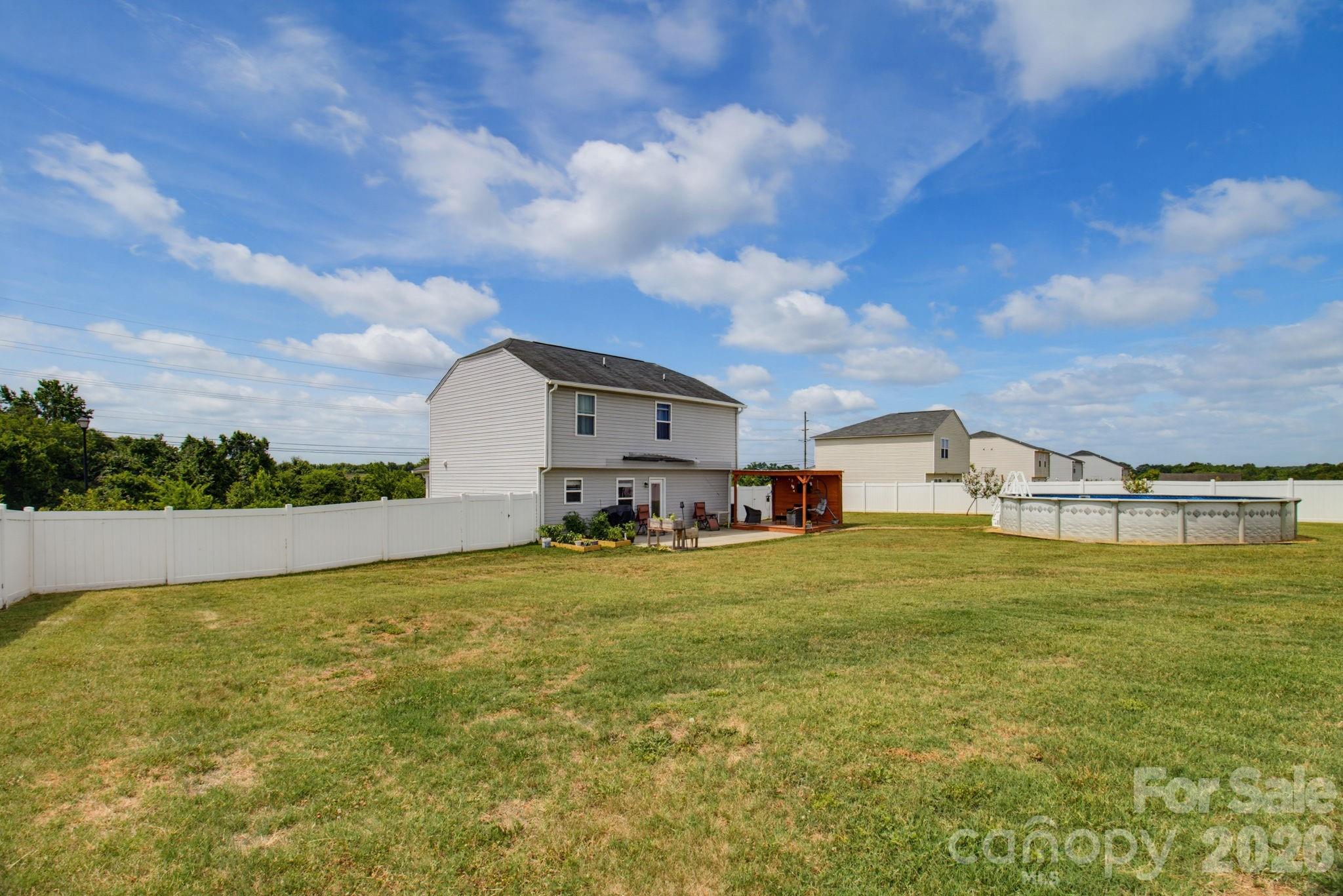 660 Tyro Road — Lexington