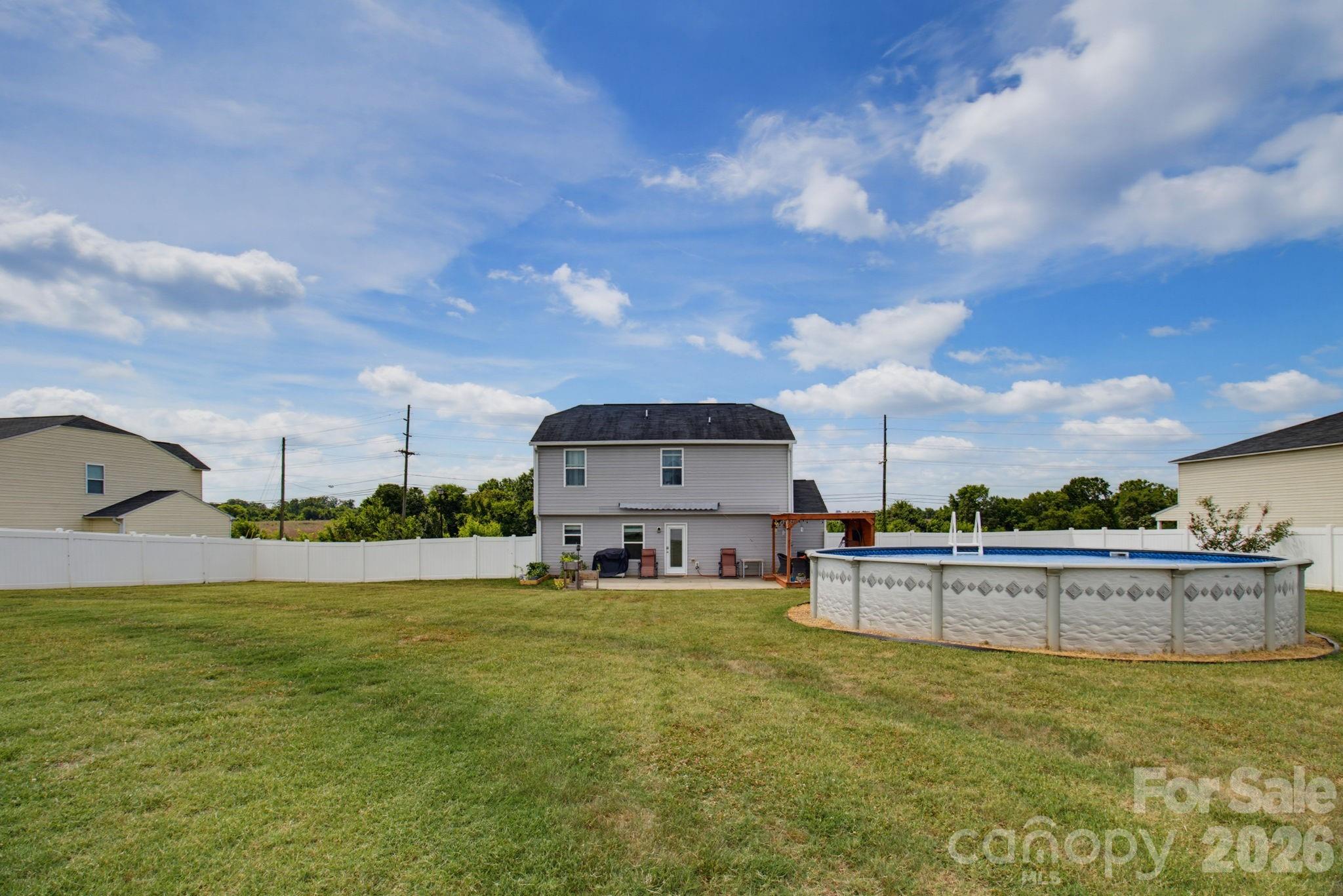 660 Tyro Road — Lexington