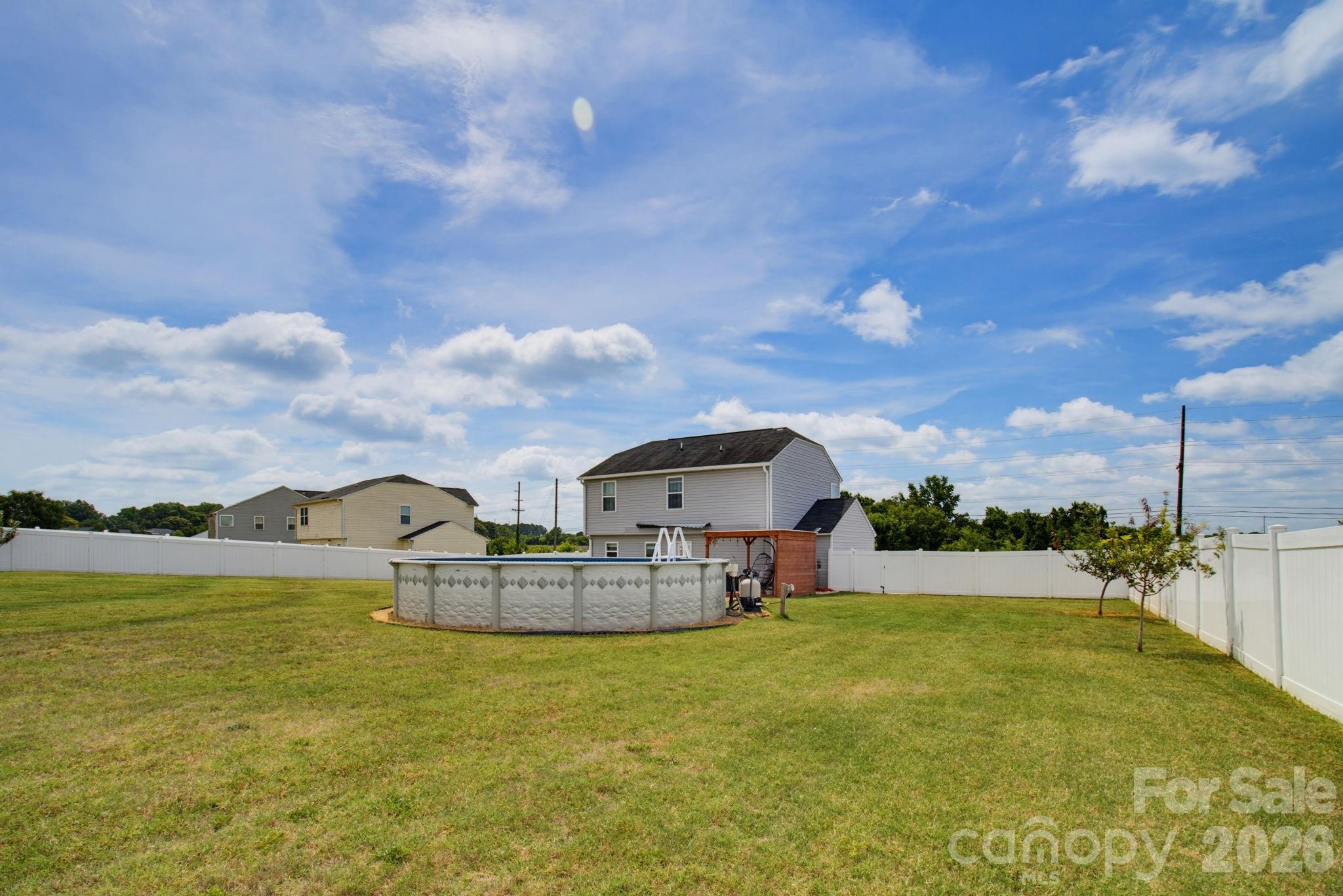660 Tyro Road — Lexington