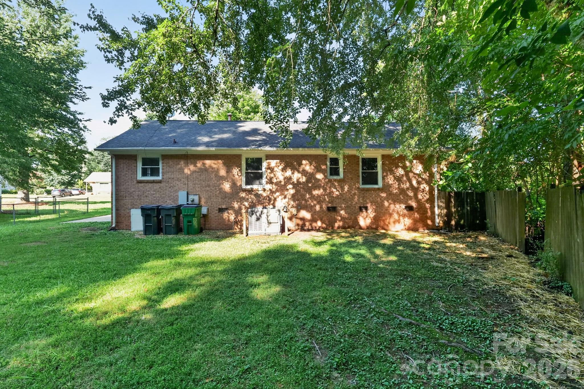 6820 Barrington Drive — Charlotte