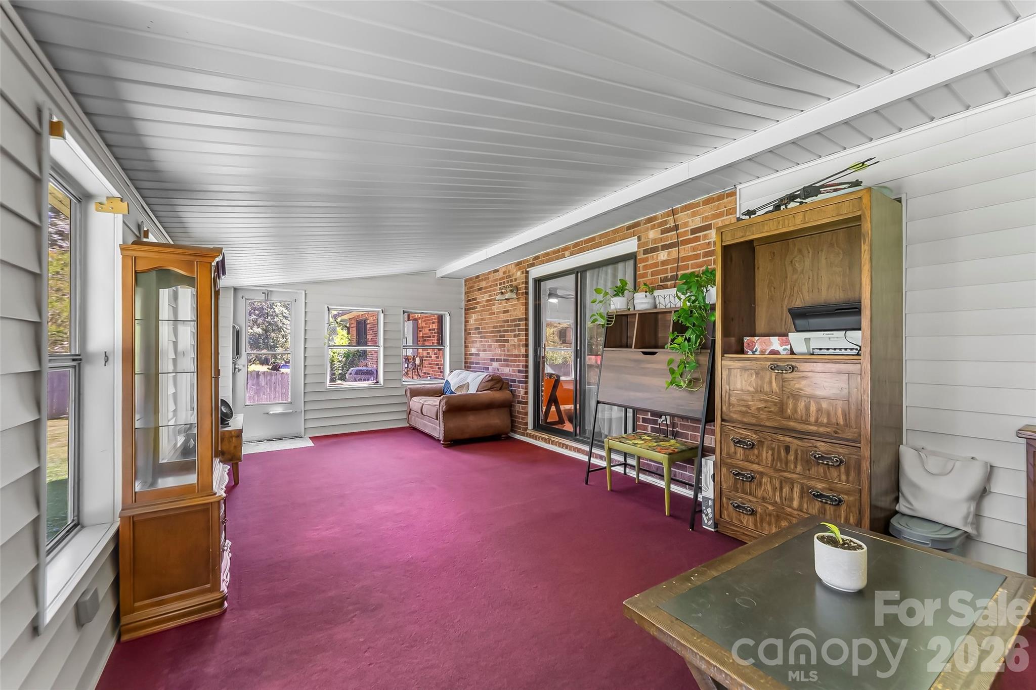118 Hoover Street NW — Lenoir