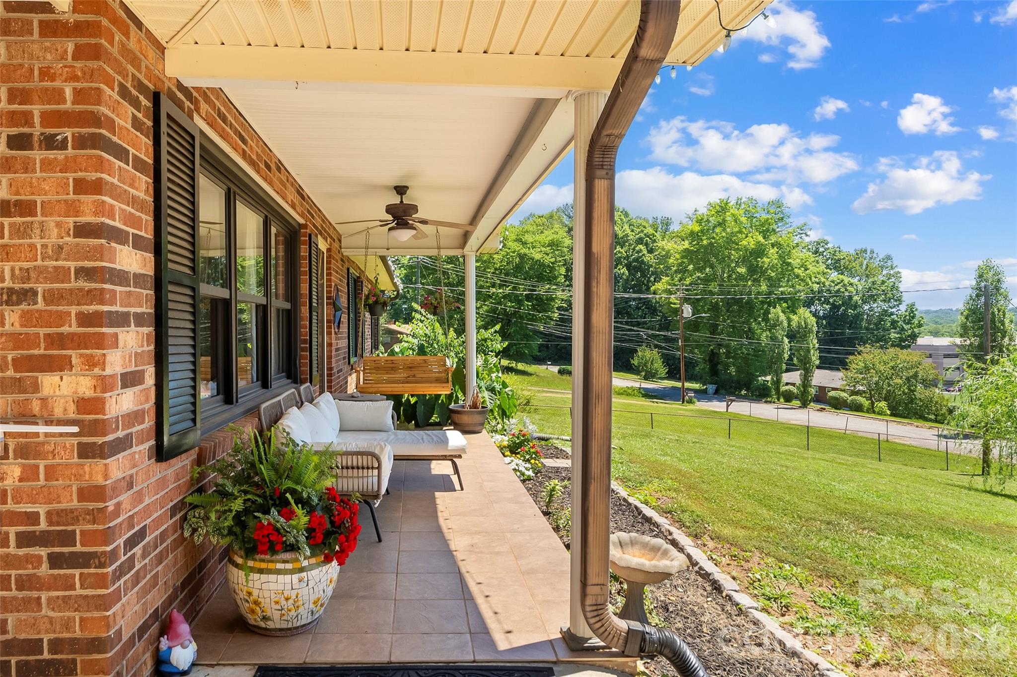 118 Hoover Street NW — Lenoir