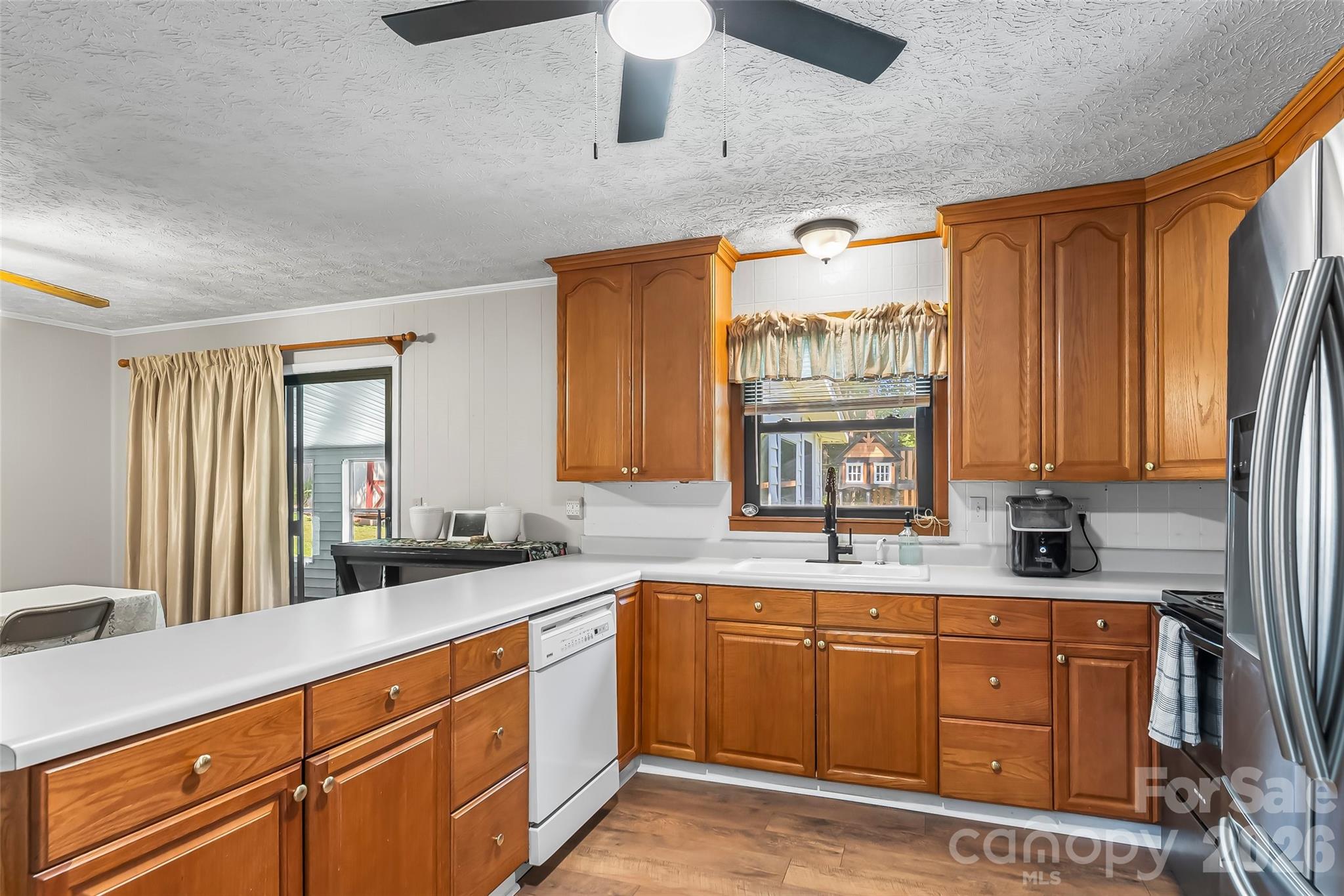 118 Hoover Street NW — Lenoir