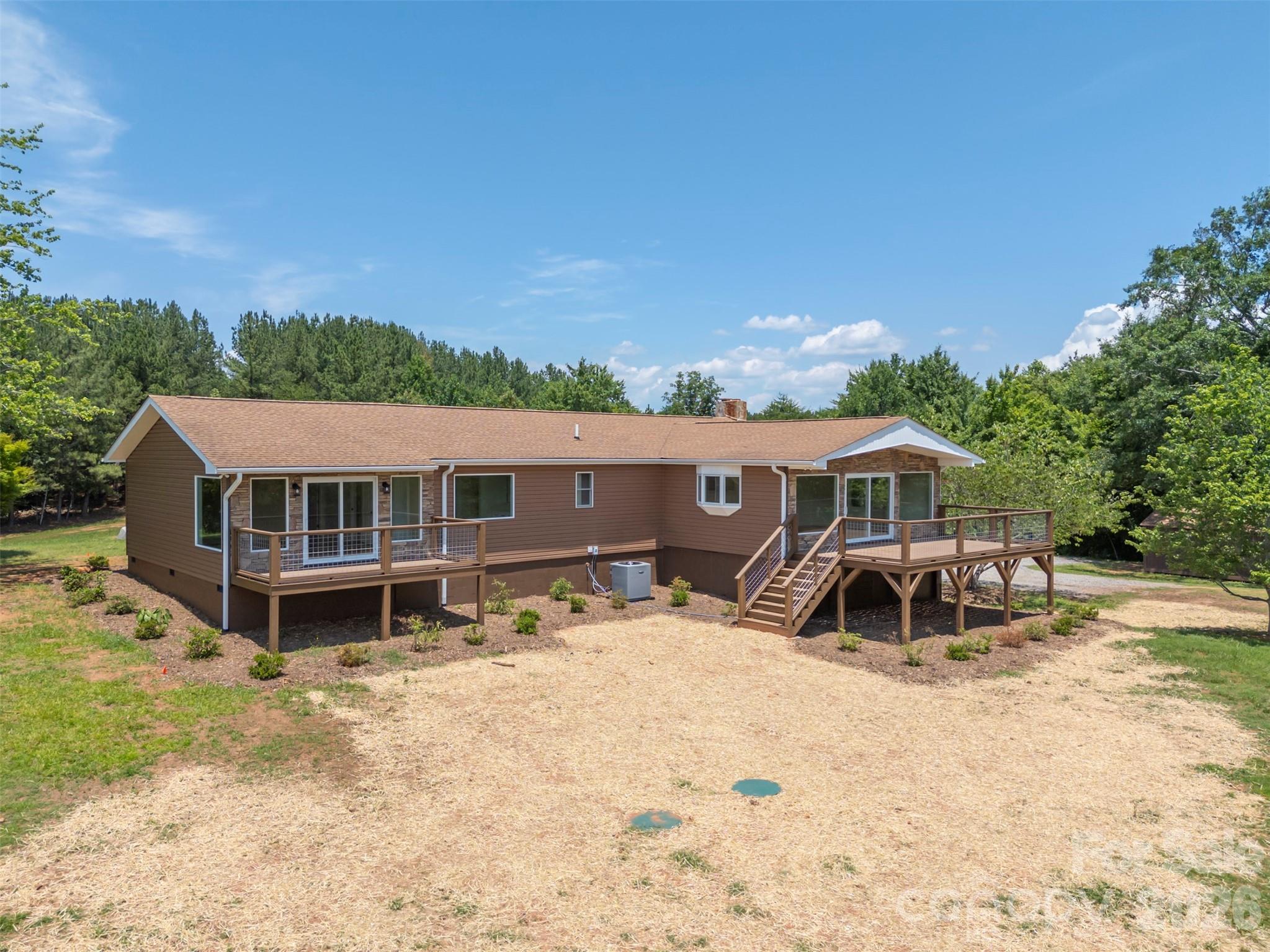 5732 S Nc 9 Highway — Tryon