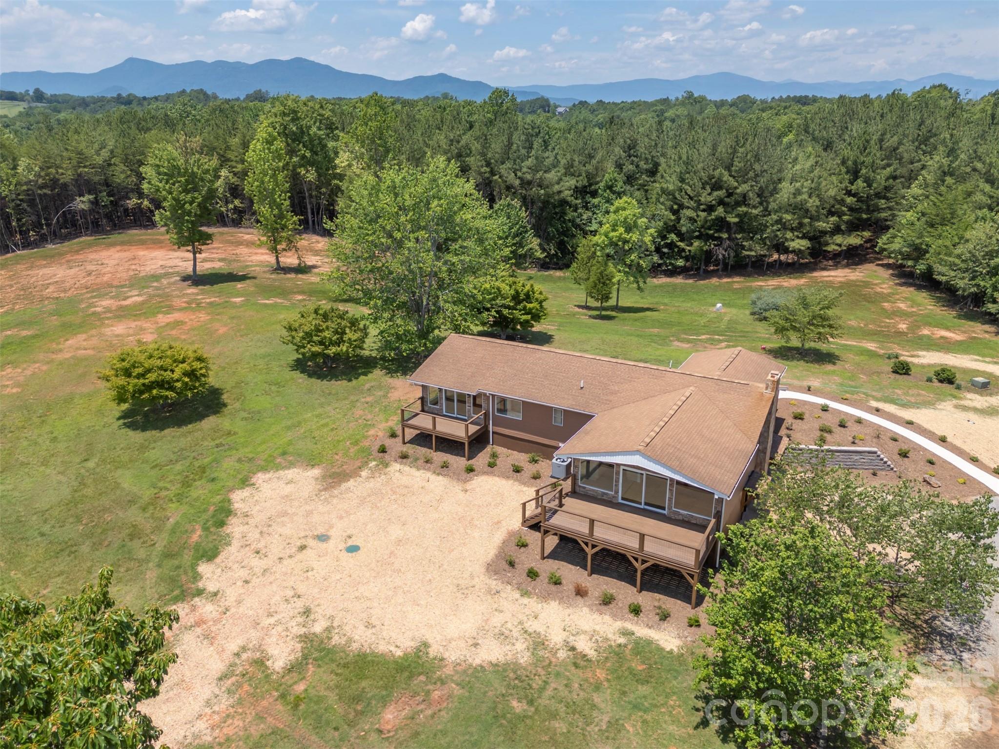 5732 S Nc 9 Highway — Tryon