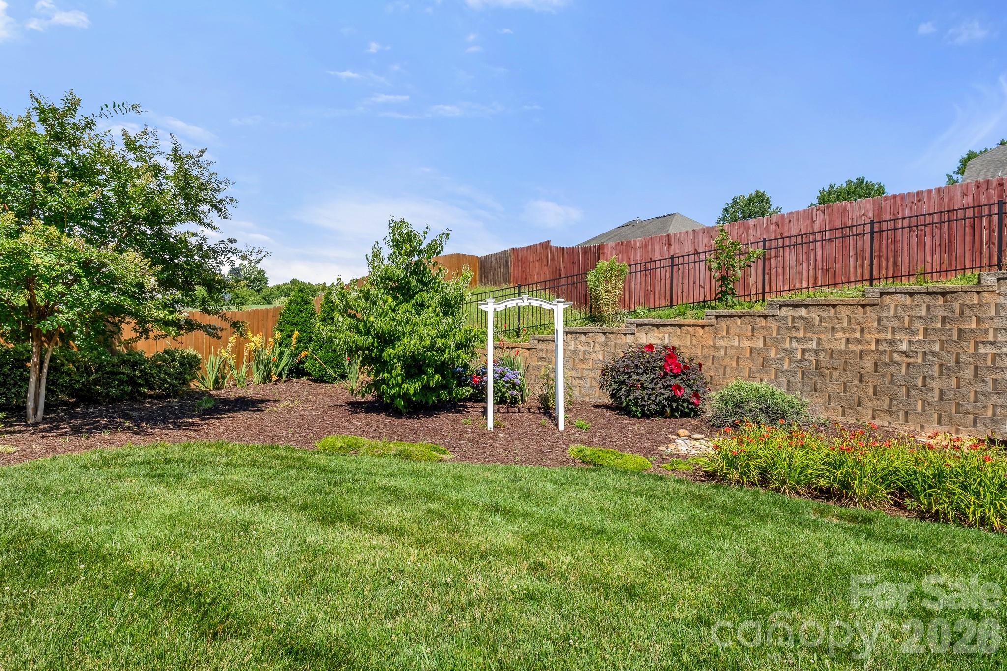 115 Morden Loop — Mooresville