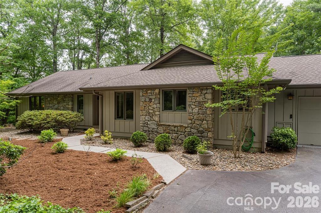 117 Tarnhill Drive — Flat Rock