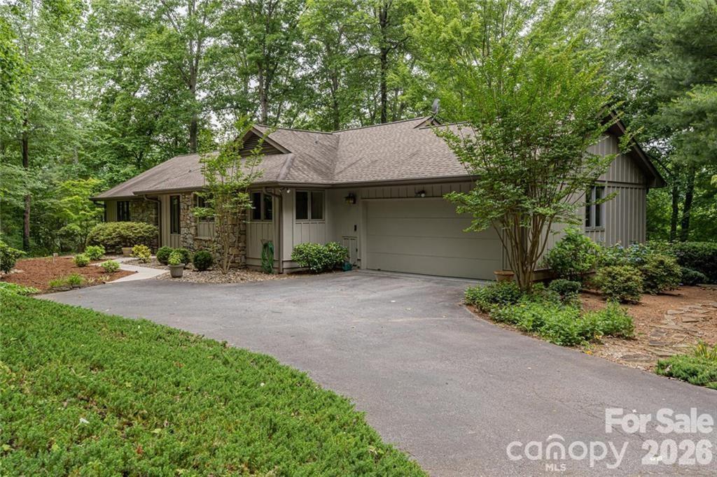 117 Tarnhill Drive — Flat Rock