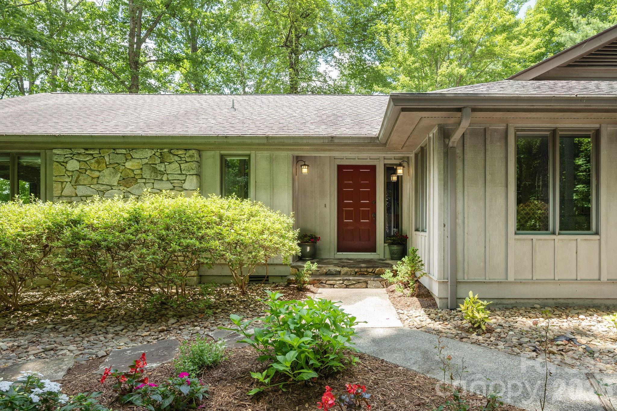117 Tarnhill Drive — Flat Rock